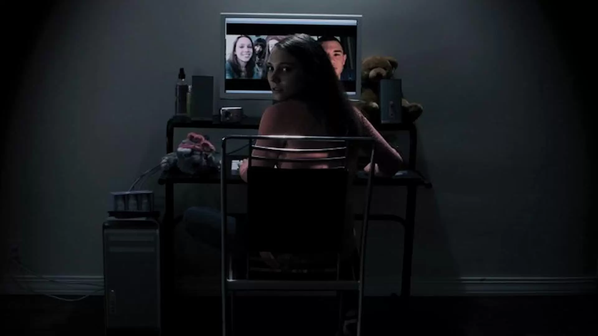 دانلود فیلم Megan Is Missing 2011 (مگان گمشده) با زیرنویس فارسی