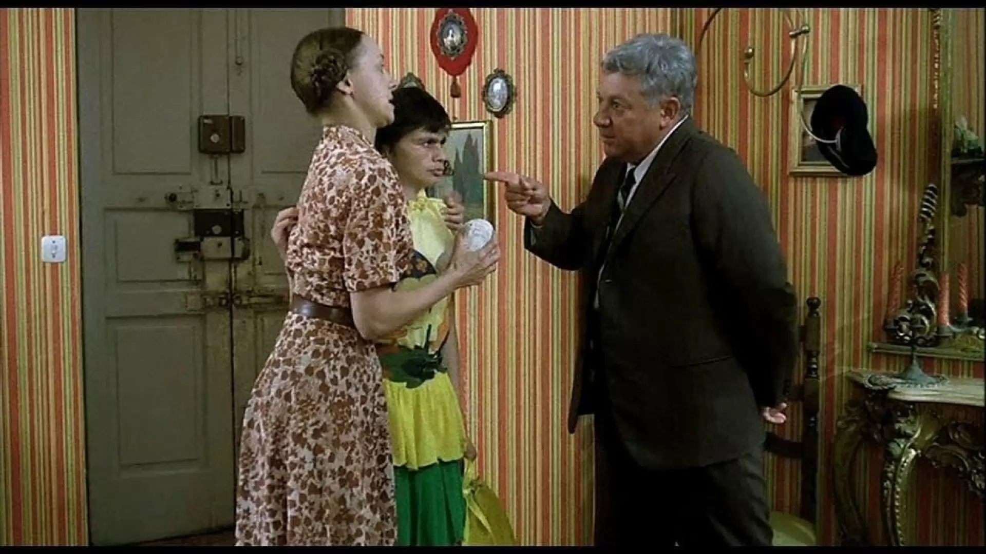 دانلود فیلم Fantozzi contro tutti 1980
