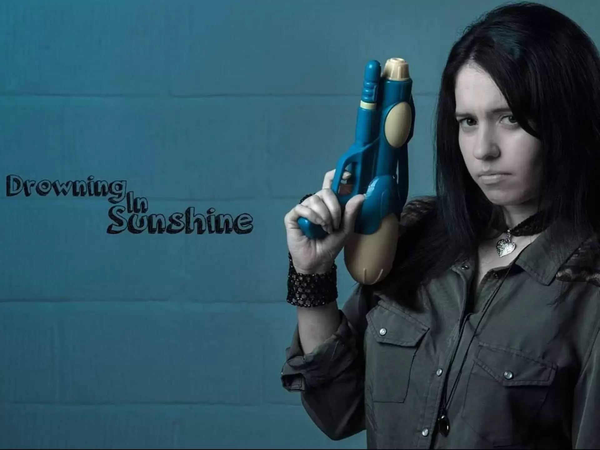 دانلود سریال Drowning in Sunshine 2015