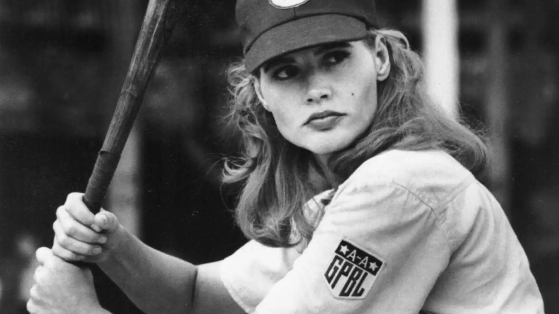 دانلود فیلم A League of Their Own 1992 (لیگ خودشان) با زیرنویس فارسی و تماشای آنلاین