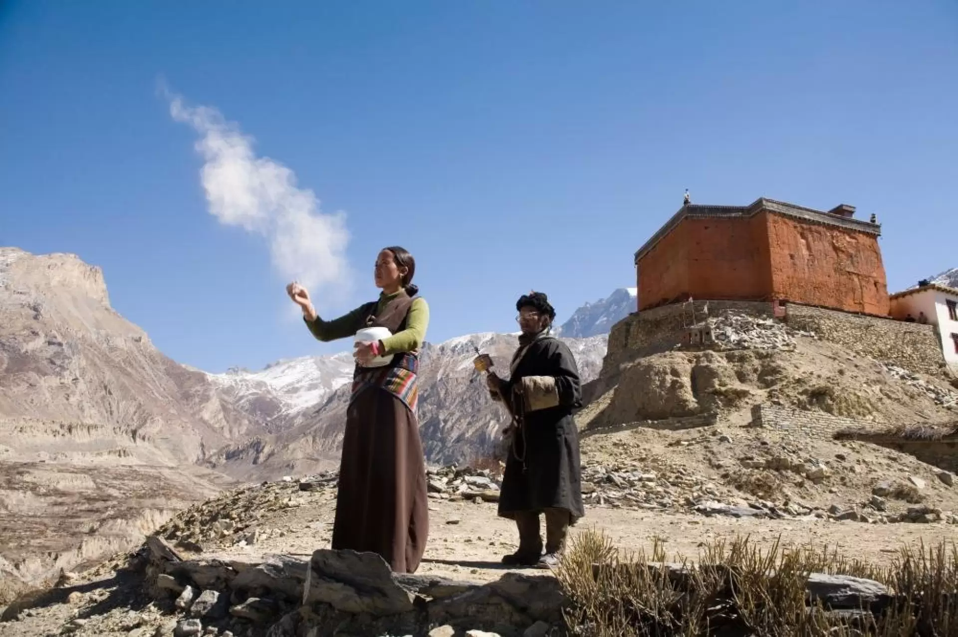دانلود فیلم Himalayaeui sonyowa 2008 (هیمالیا ، جایی که باد ساکن است)