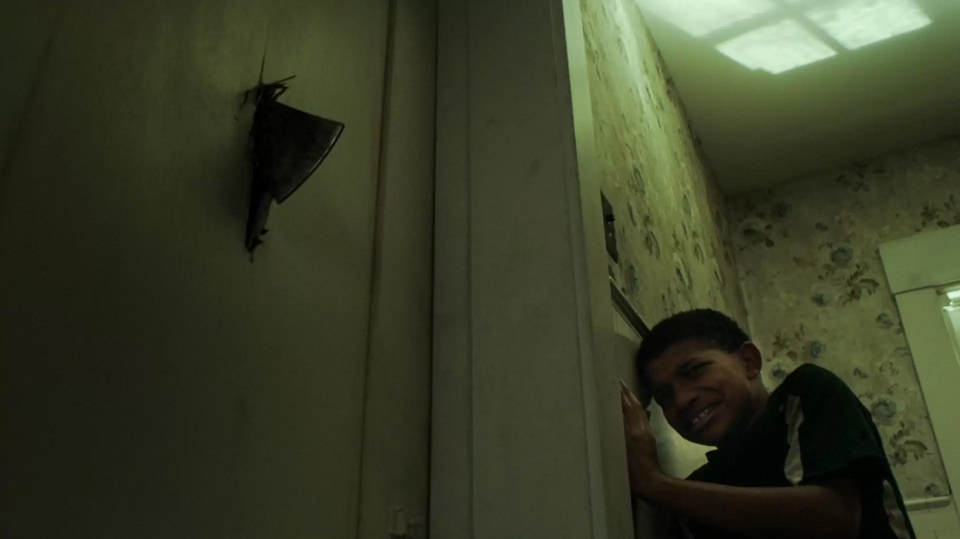دانلود فیلم The Boy Behind the Door 2020 با زیرنویس فارسی