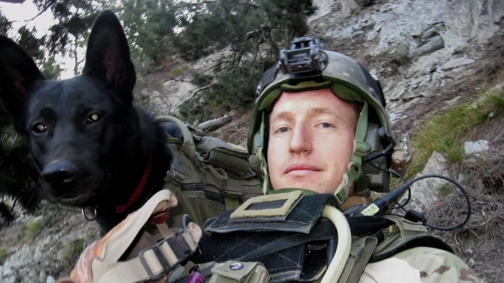 دانلود مستند War Dog: A Soldier’s Best Friend 2017 (سگ جنگی: بهترین دوست سرباز)