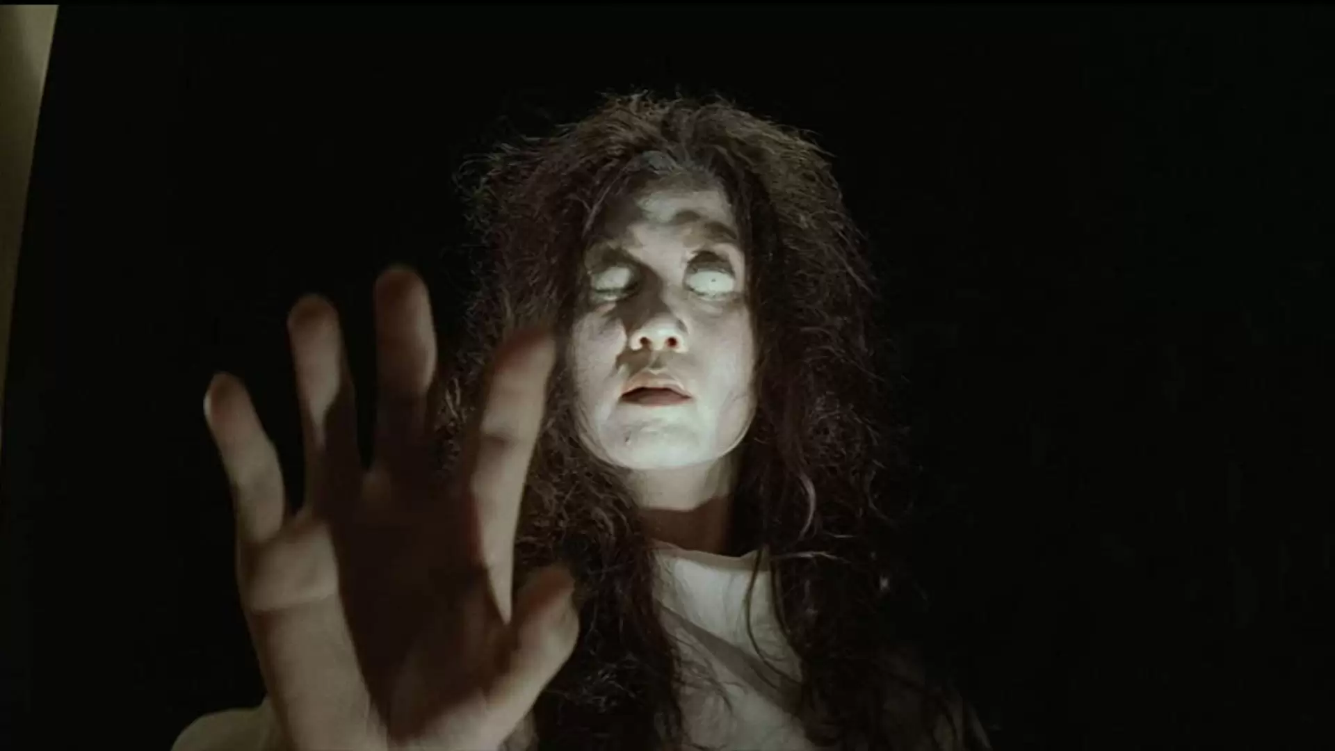 دانلود فیلم Pengabdi Setan 1982