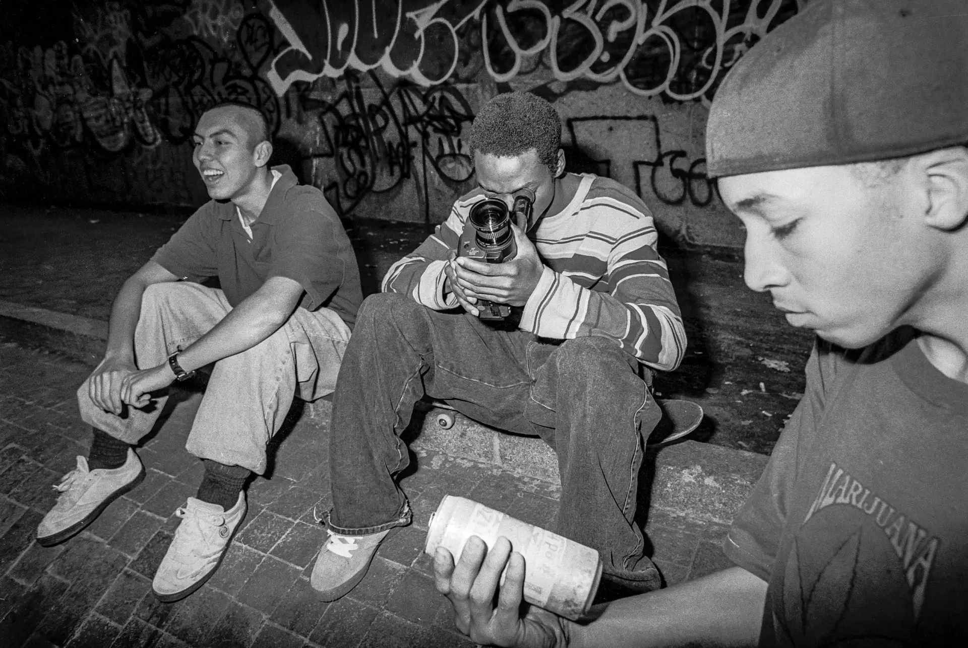 دانلود مستند All the Streets Are Silent: The Convergence of Hip Hop and Skateboarding (1987-1997) 1987