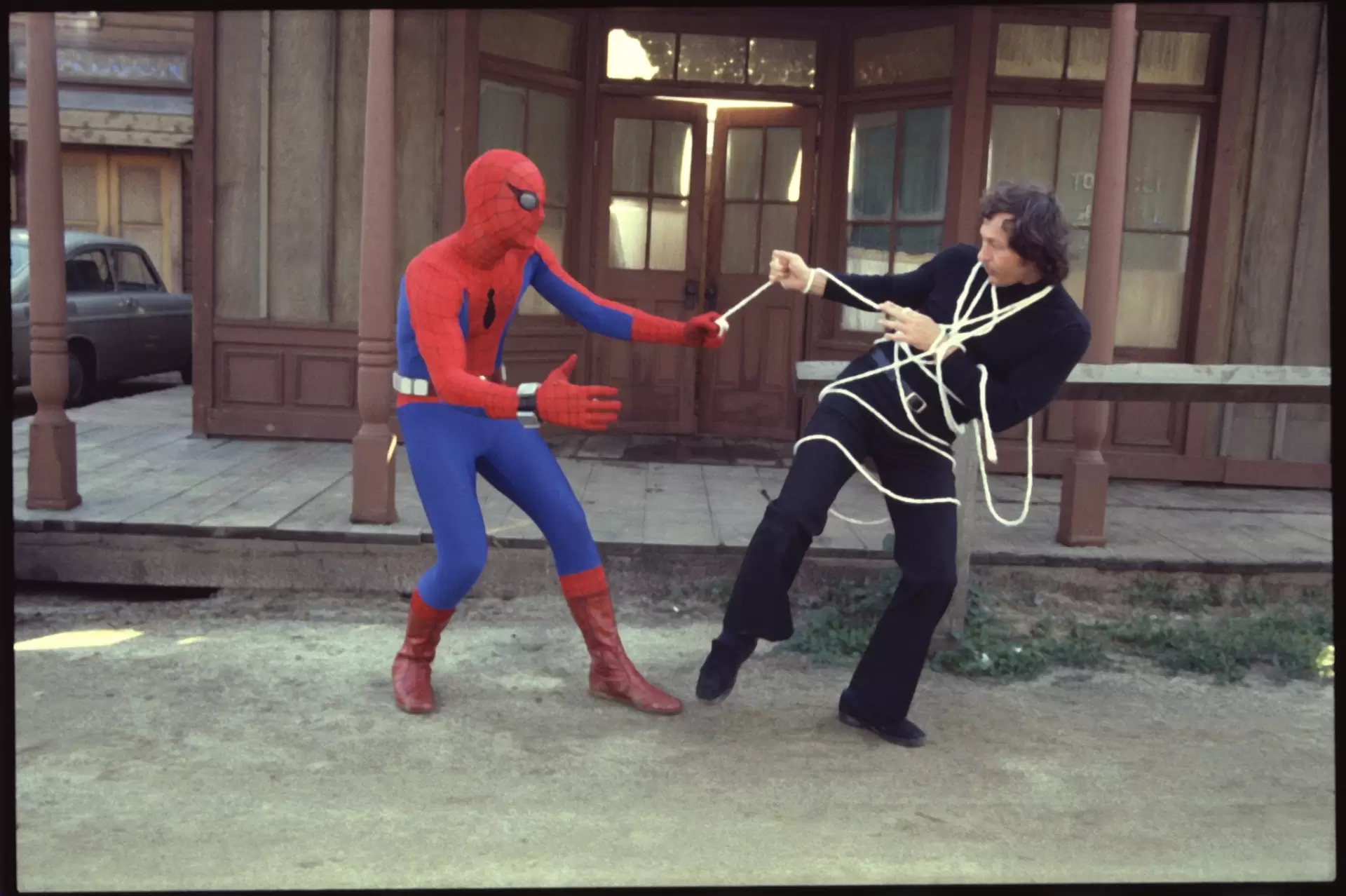 دانلود سریال The Amazing Spider-Man 1977 (مرد عنکبوتی شگفت انگیز)