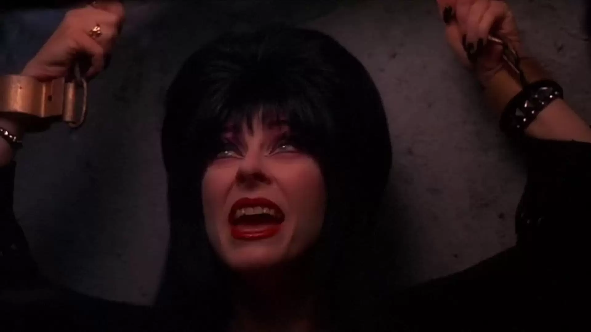 دانلود فیلم Elvira’s Haunted Hills 2001
