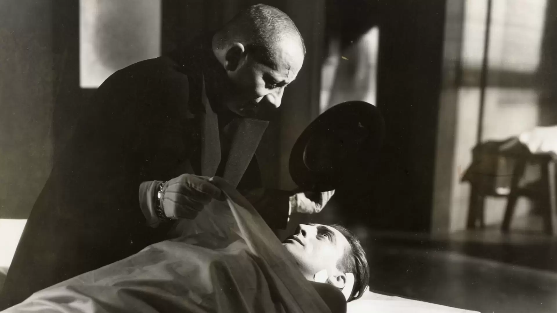 دانلود فیلم The Crime of Doctor Crespi 1935