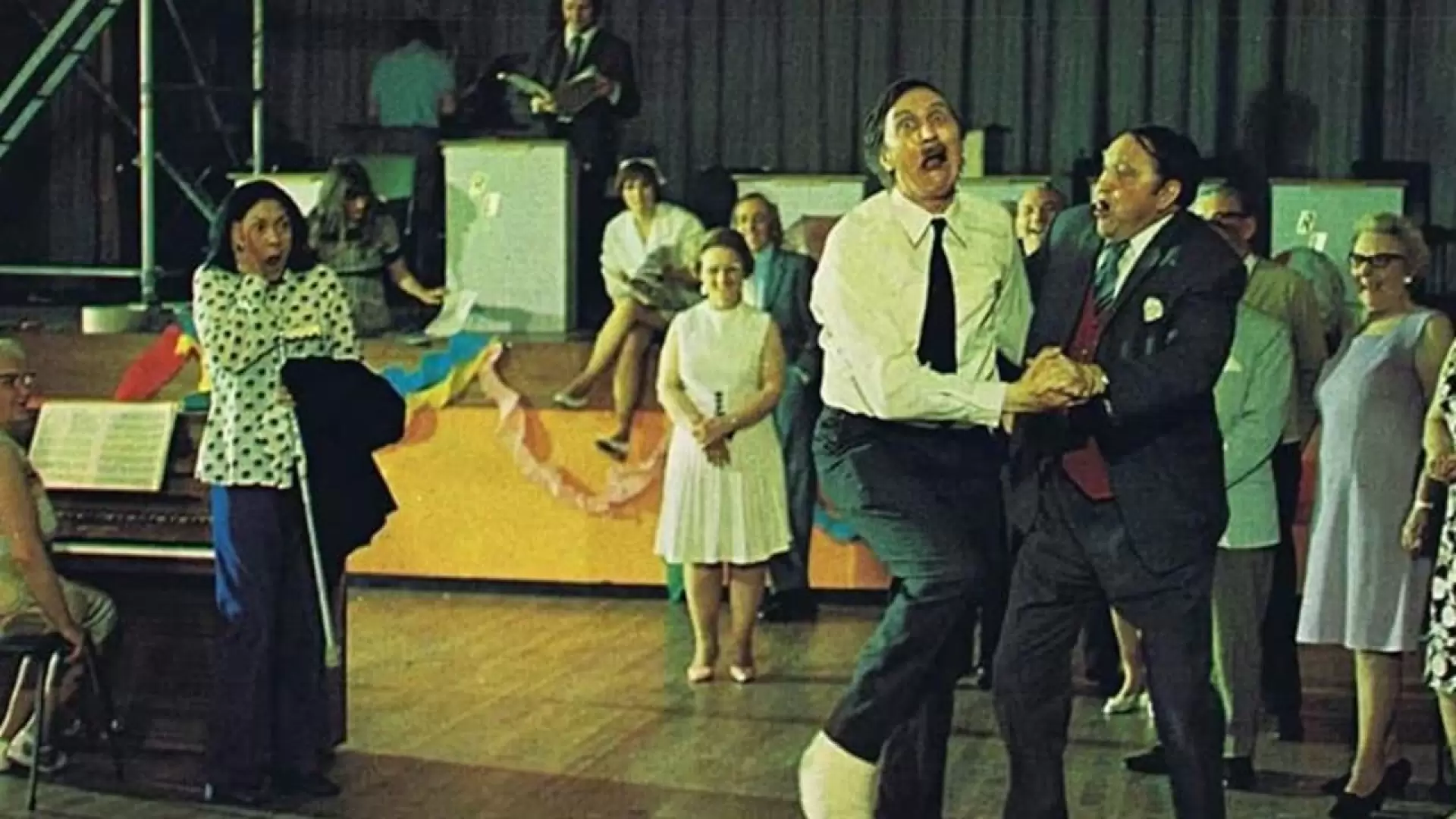 دانلود فیلم Holiday on the Buses 1973