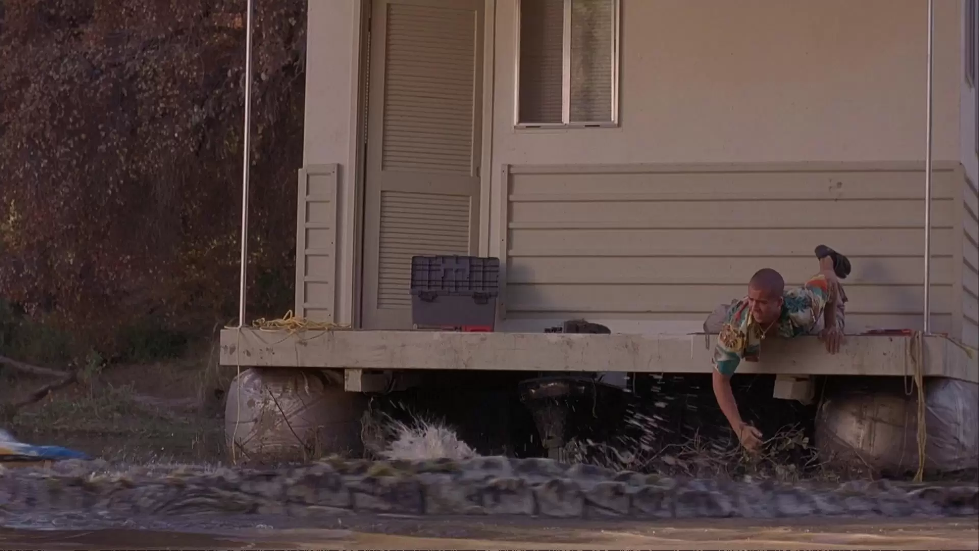 دانلود فیلم Crocodile 2000