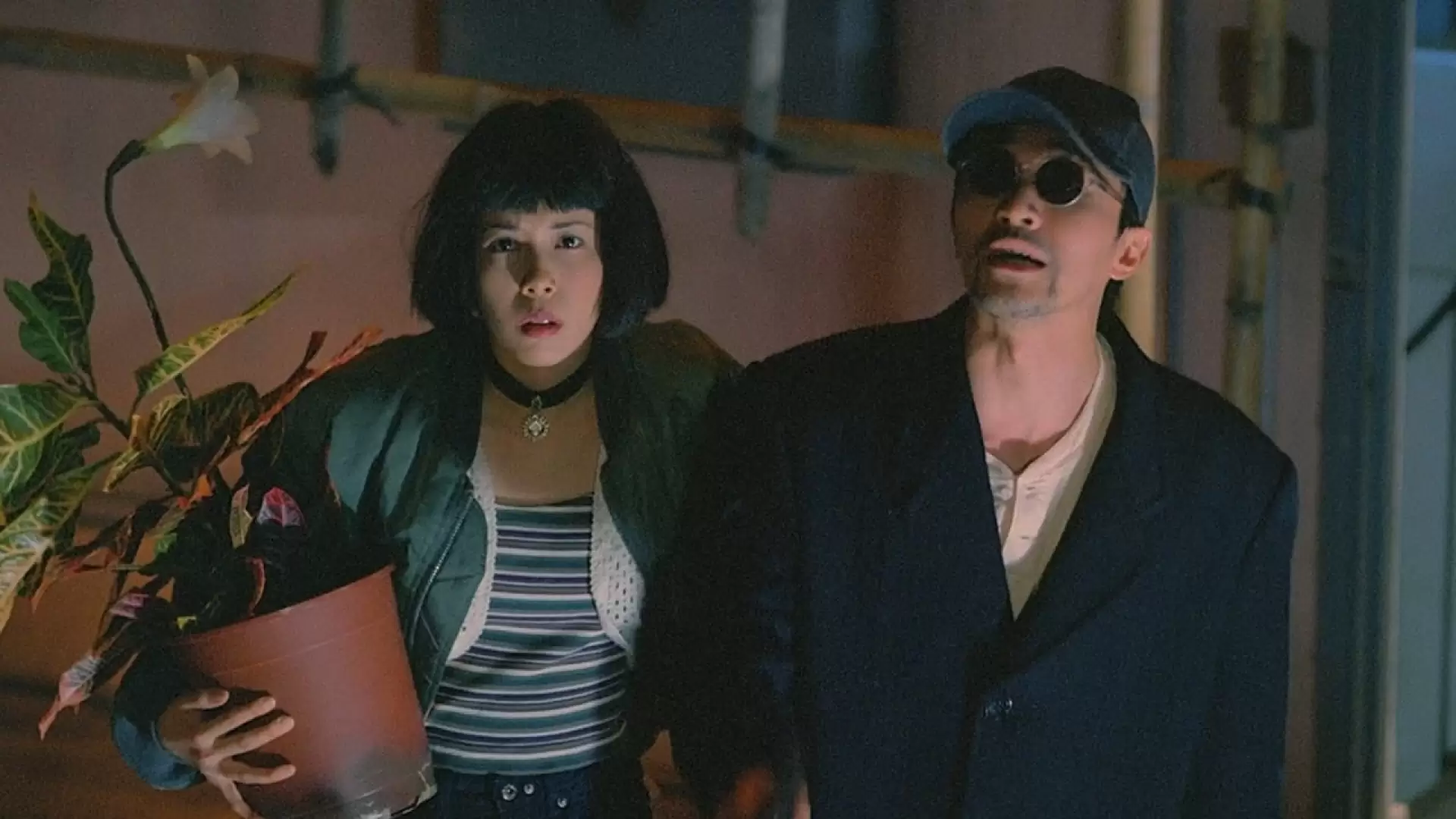دانلود فیلم Out of the Dark 1995