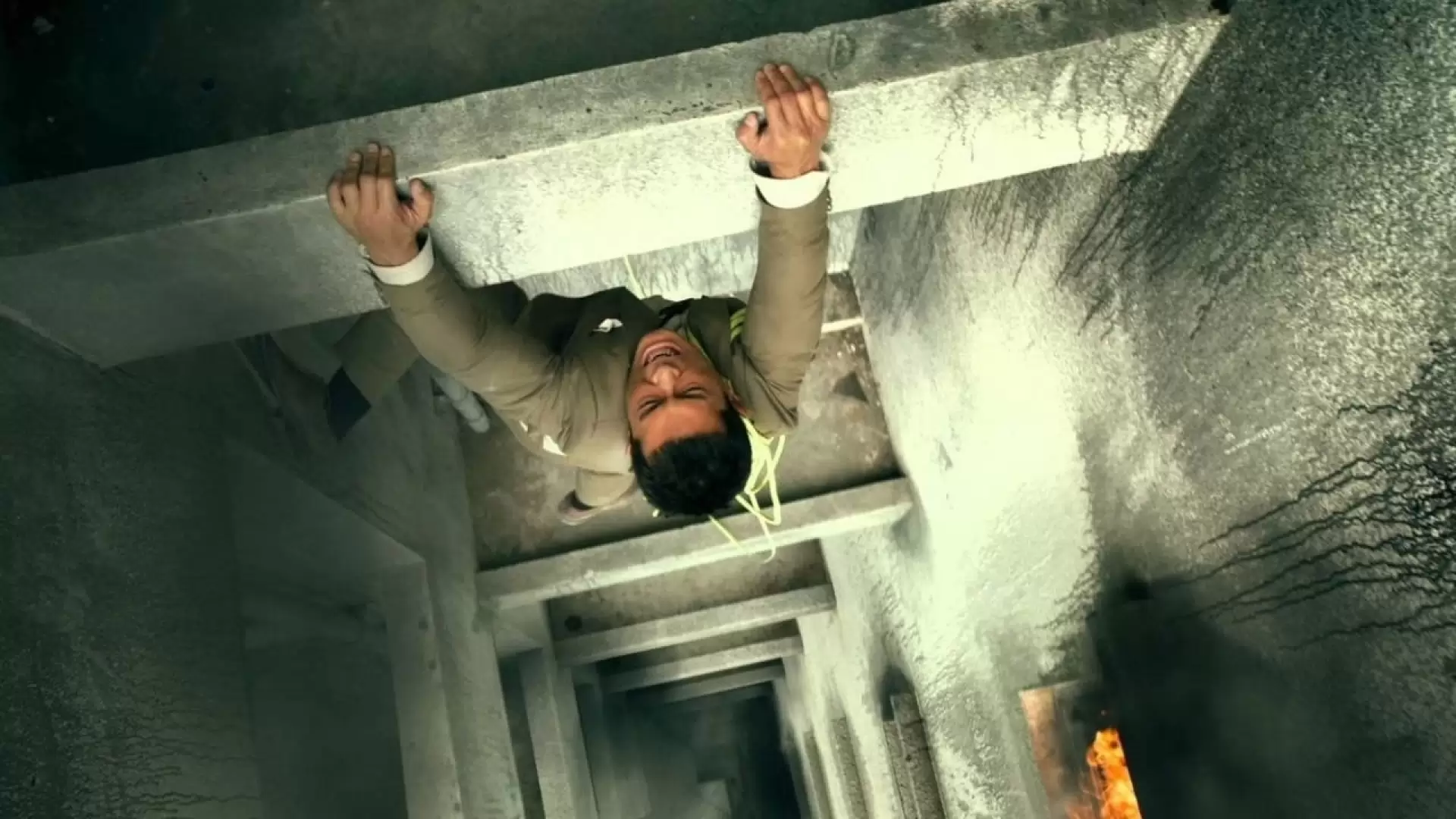 دانلود فیلم Out of Inferno 2013 با زیرنویس فارسی