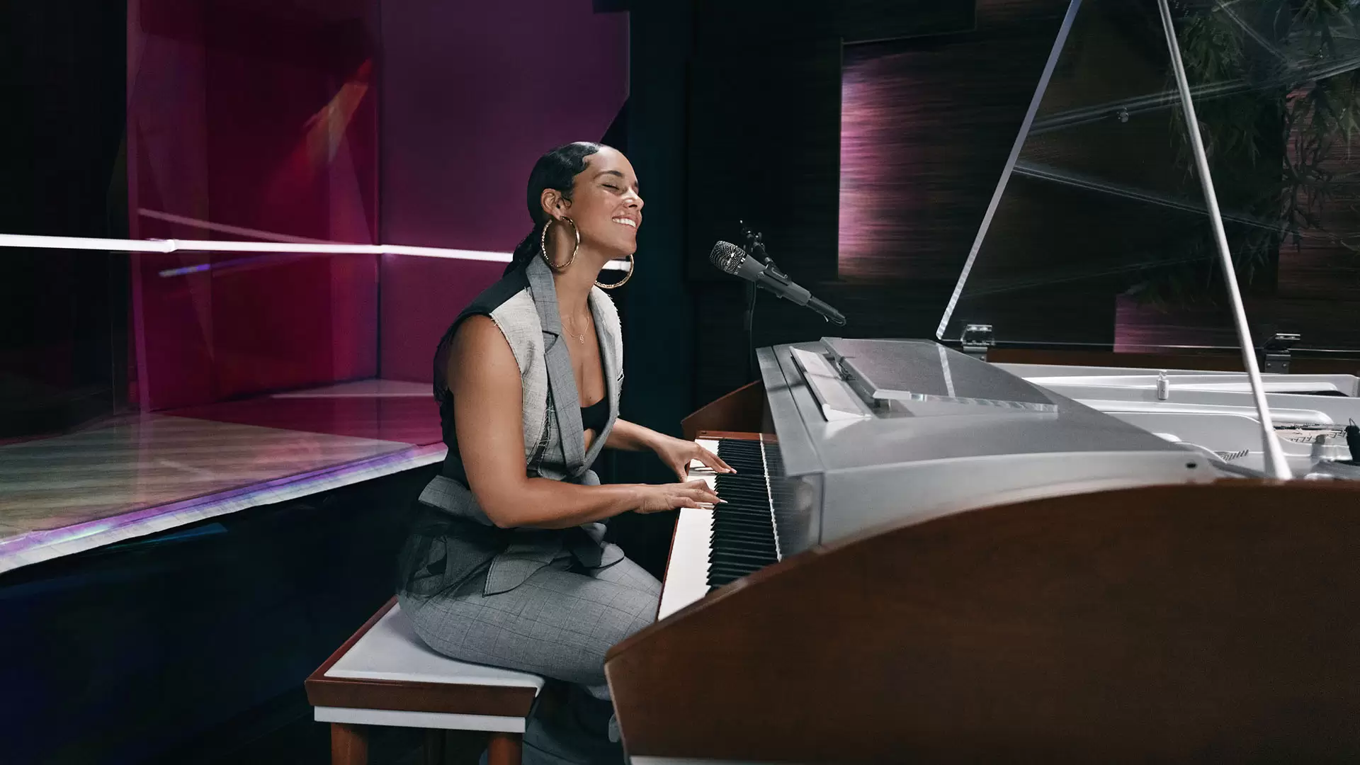 دانلود مستر‌کلاس MasterClass: Alicia Keys Teaches Songwriting and Producing 2020