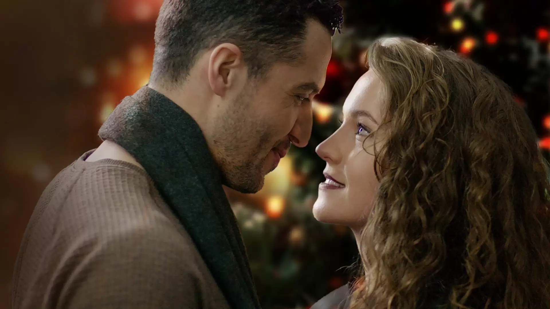 دانلود فیلم Mistletoe and Molly 2021