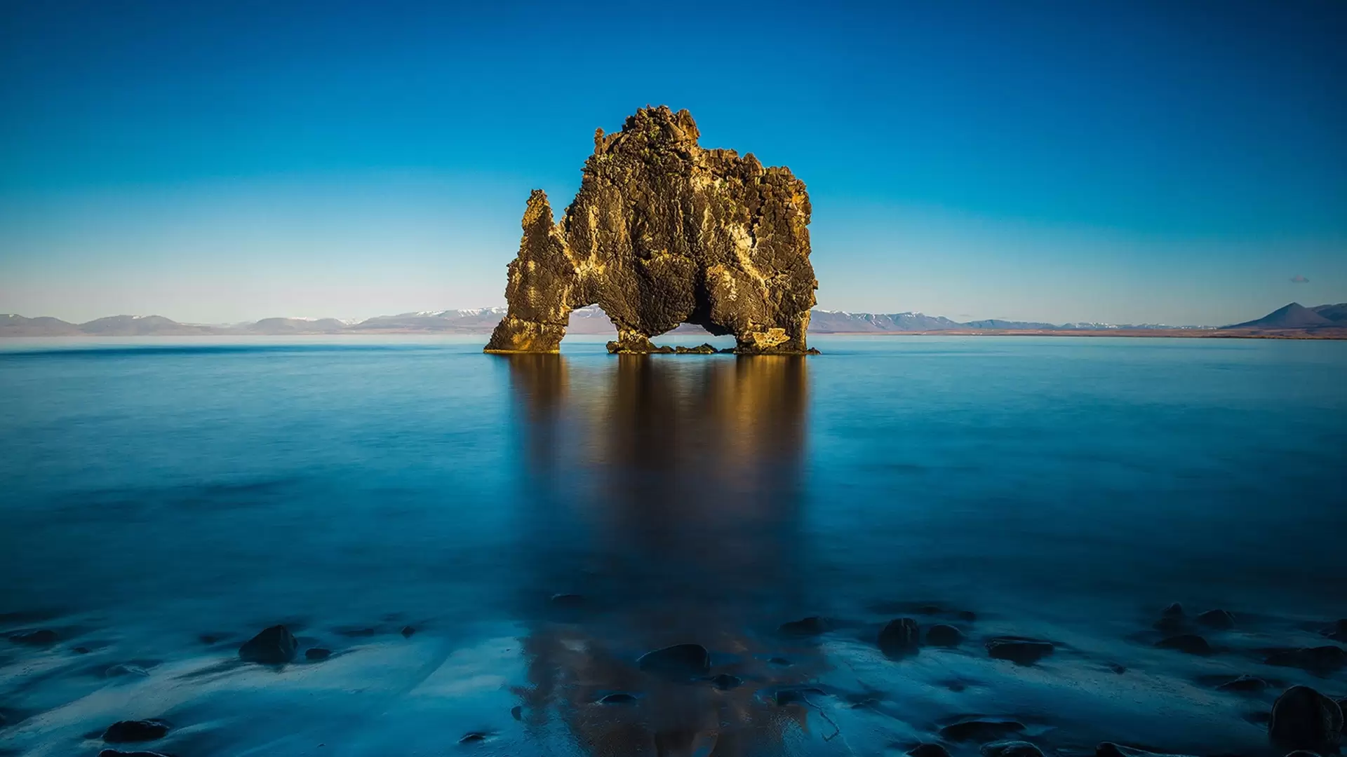 دانلود مستند Reflections: Iceland 2016