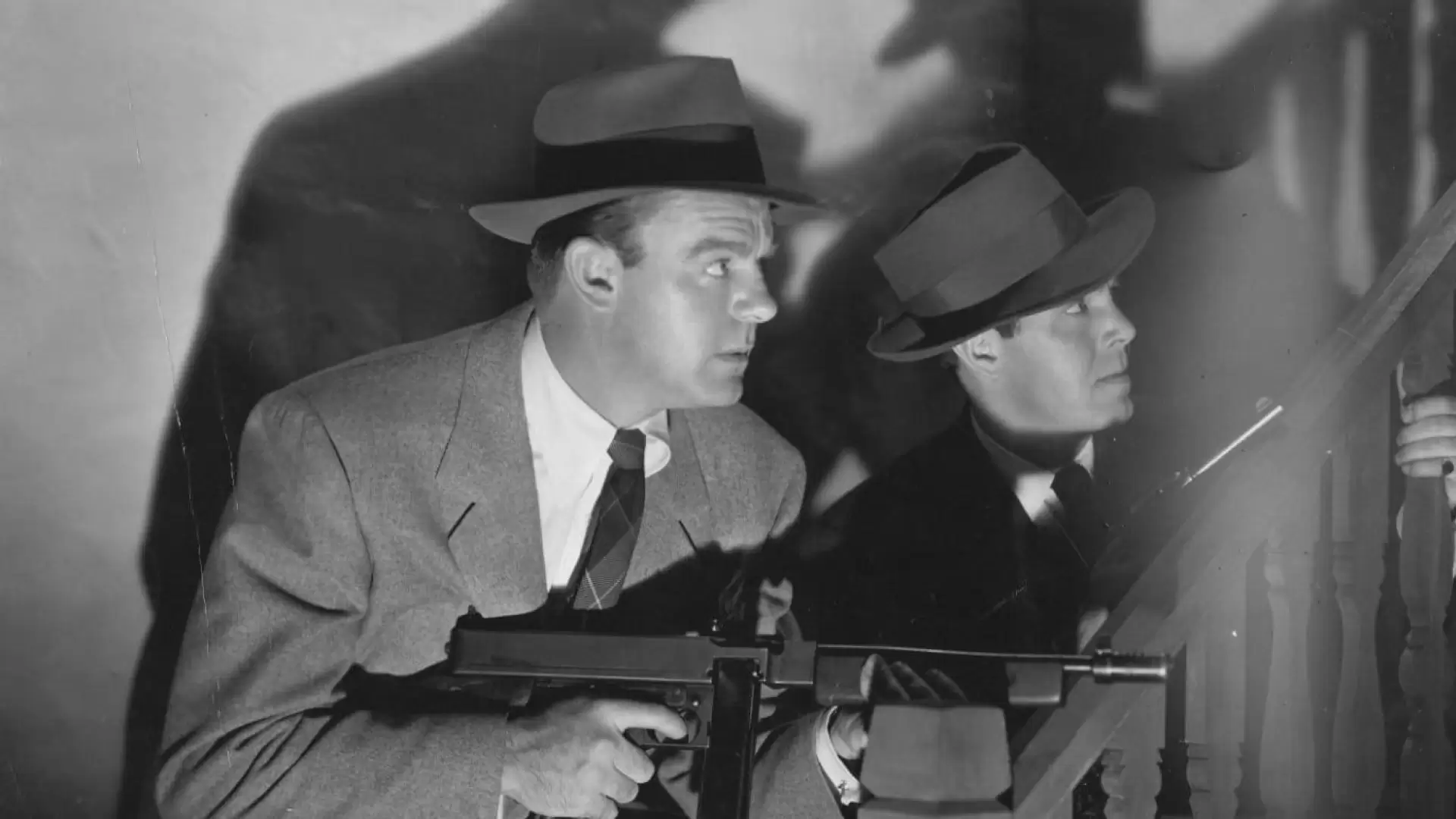 دانلود فیلم Walk a Crooked Mile 1948