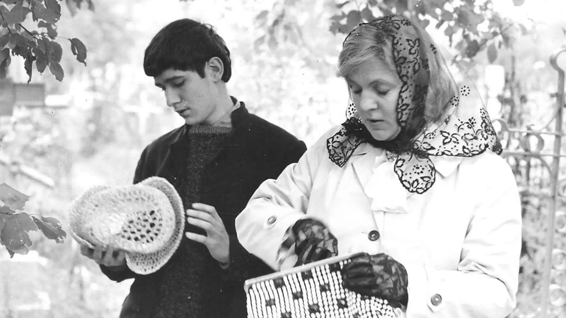 دانلود فیلم The Long Farewell 1971