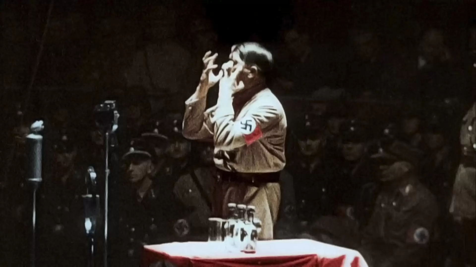 دانلود مستند Apocalypse: Hitler 2011