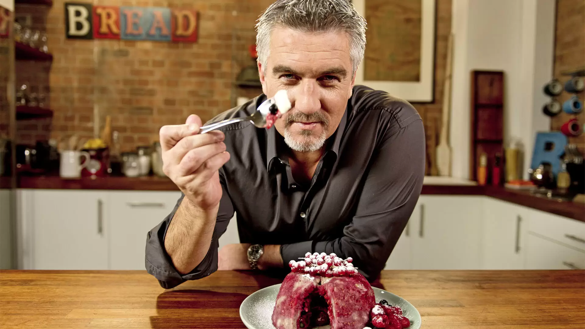 دانلود مستند Paul Hollywood City Bakes 2016