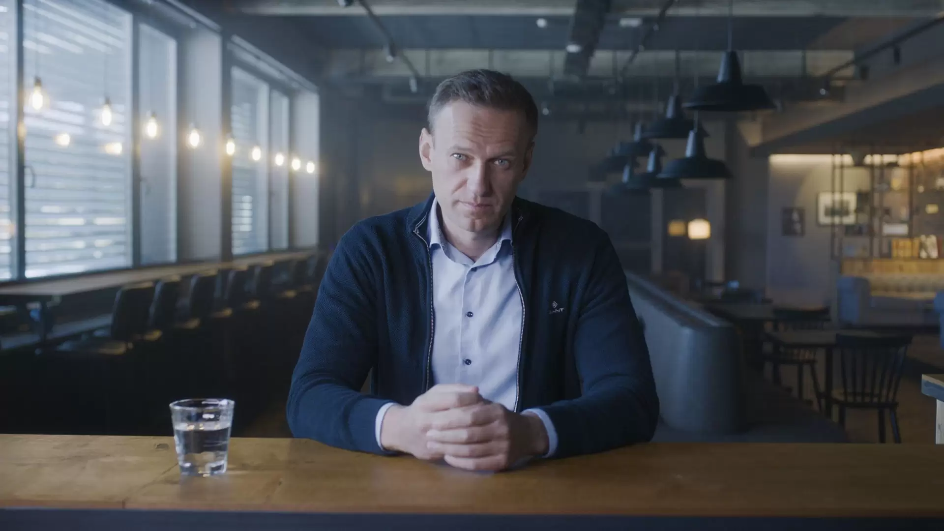 دانلود مستند Navalny 2022 (ناوالنی) با زیرنویس فارسی و تماشای آنلاین