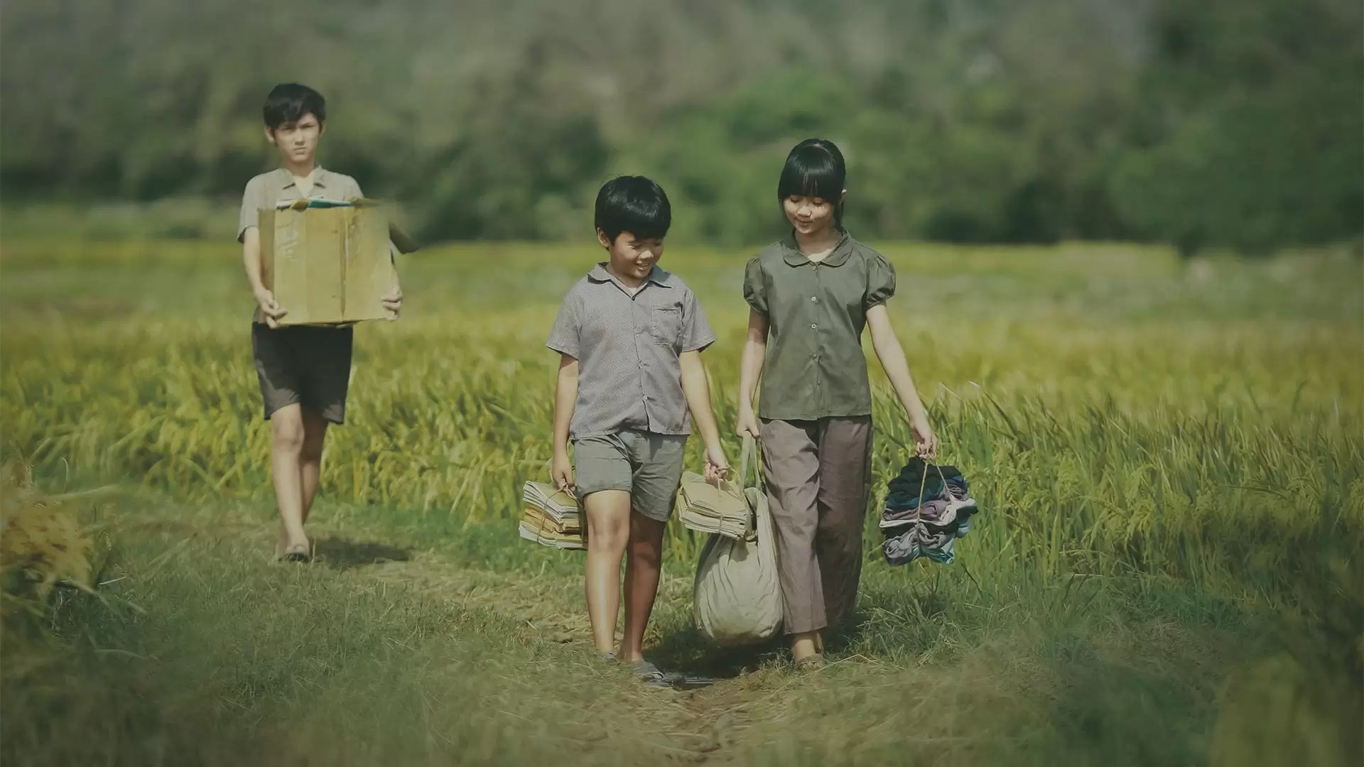 دانلود فیلم Yellow Flowers on the Green Grass 2015