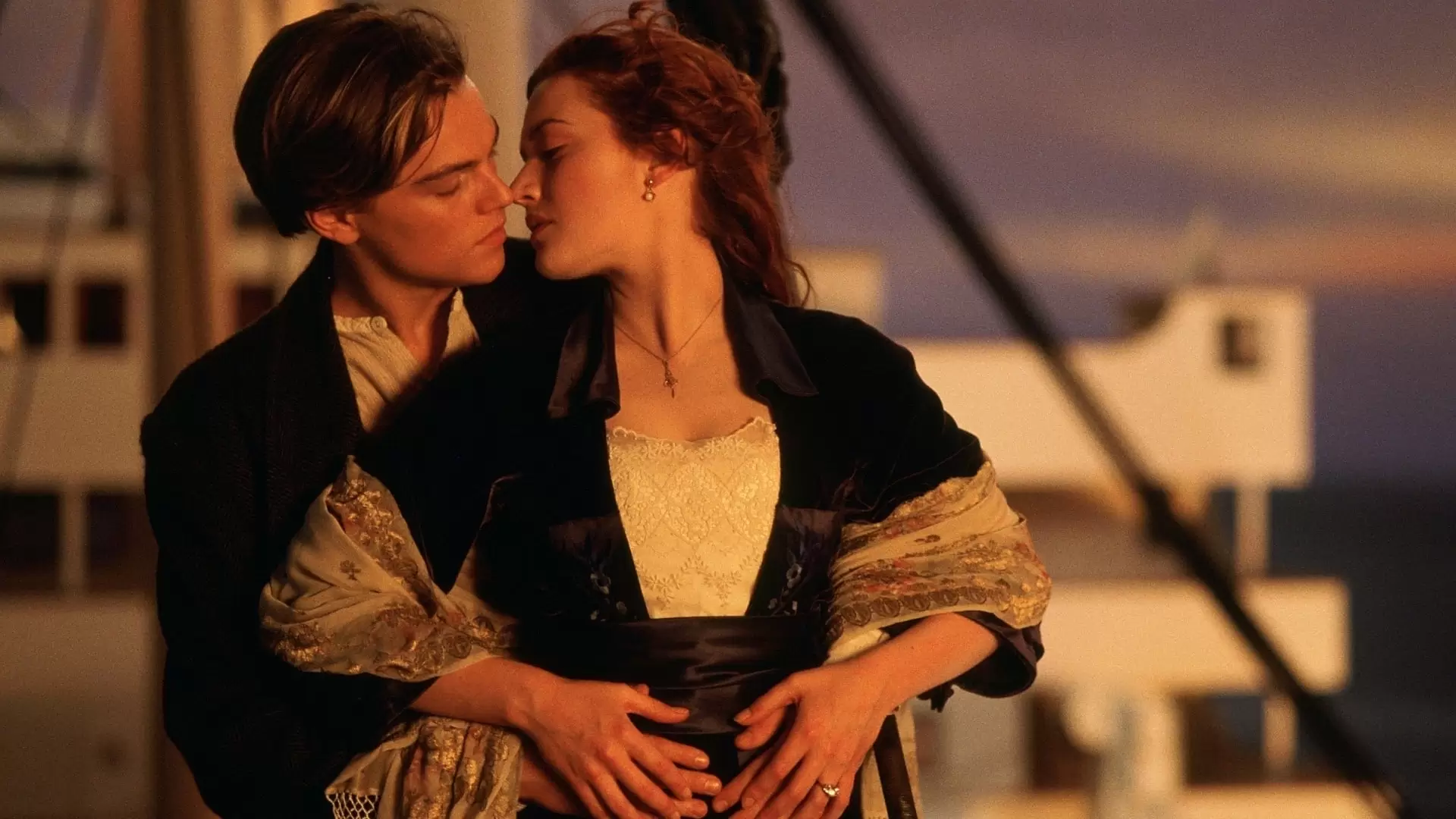 دانلود فیلم Titanic 1997 (تایتانیک) با زیرنویس فارسی و تماشای آنلاین