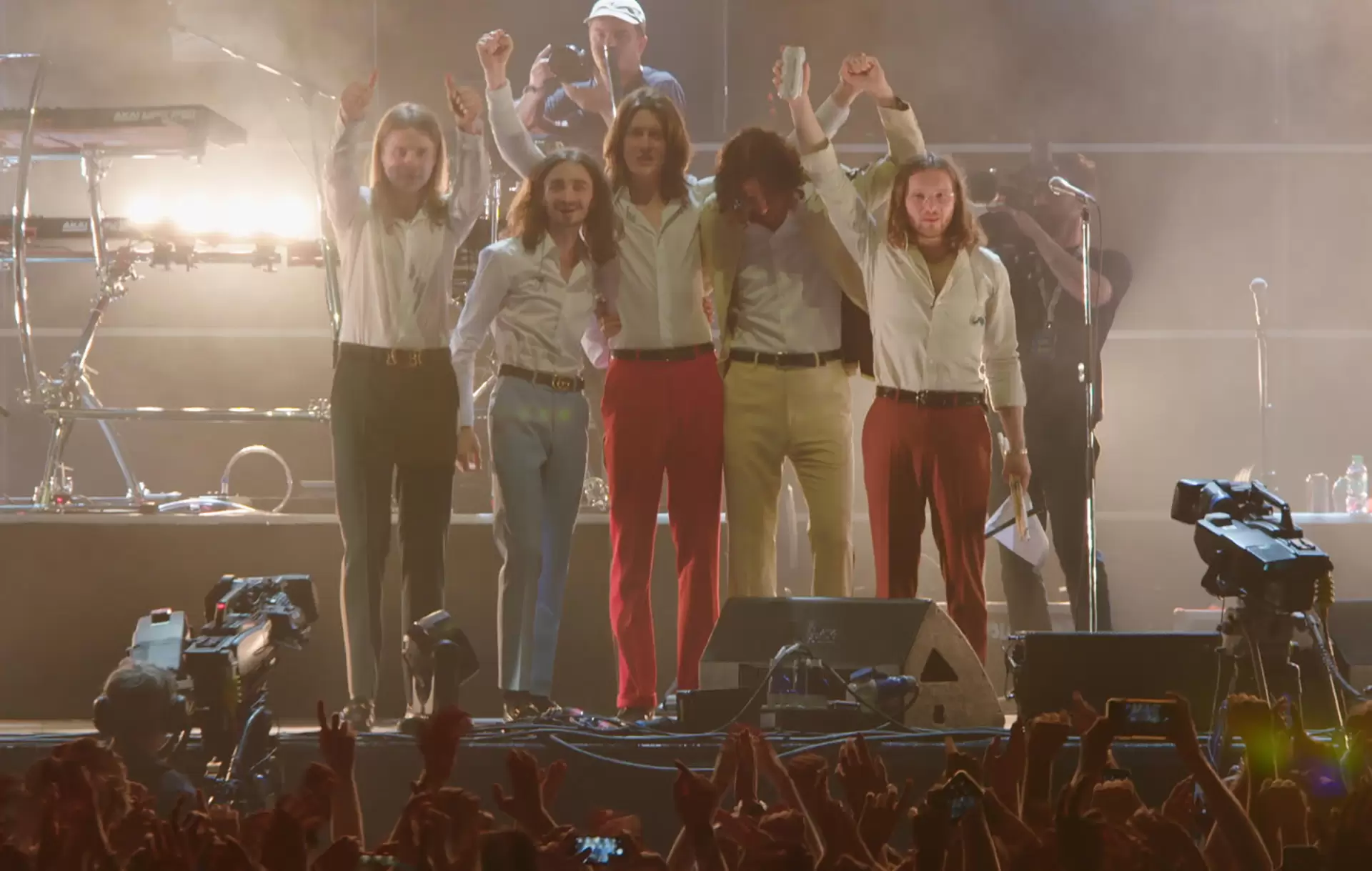 دانلود مستند Blossoms: Back to Stockport 2020