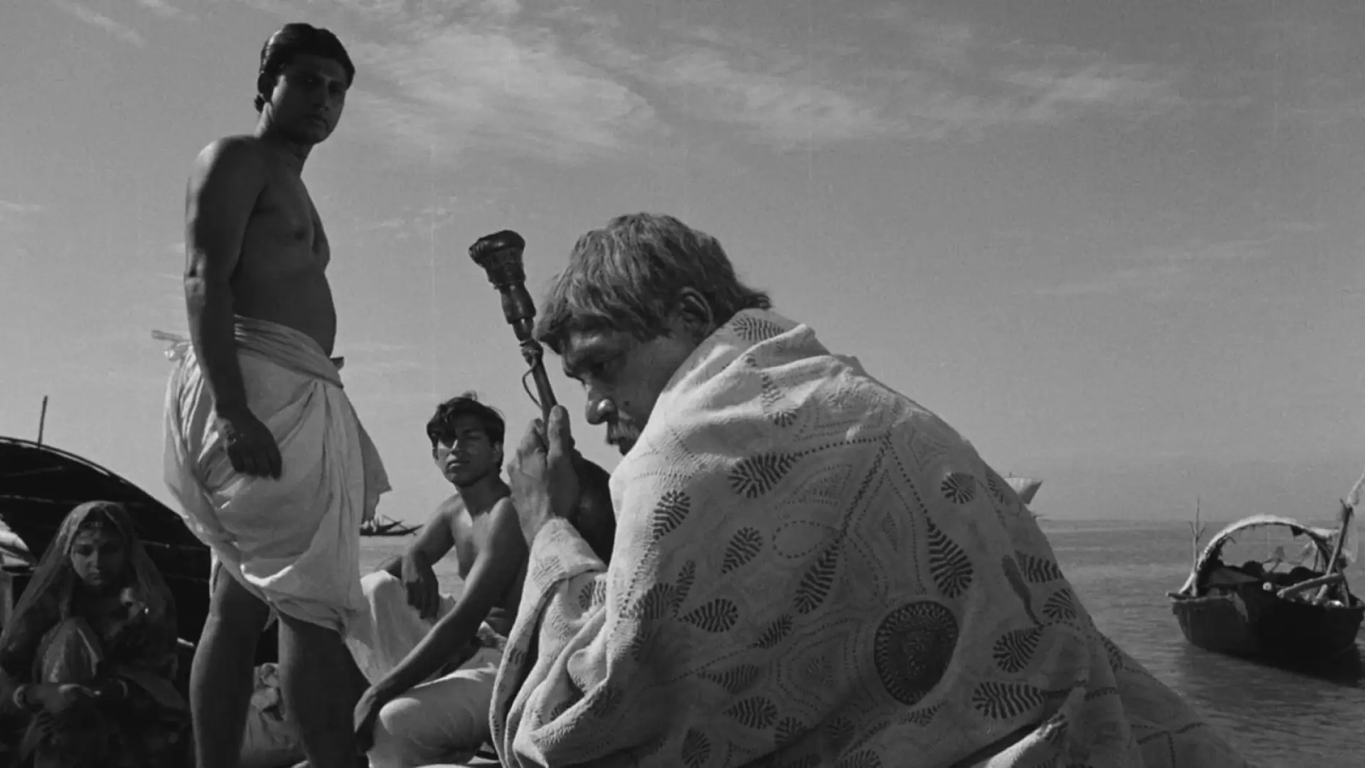 دانلود فیلم A River Called Titas 1973 با زیرنویس فارسی