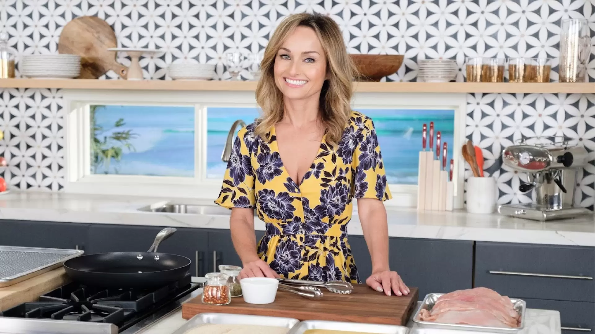 دانلود سریال Giada’s Holiday Handbook 2015