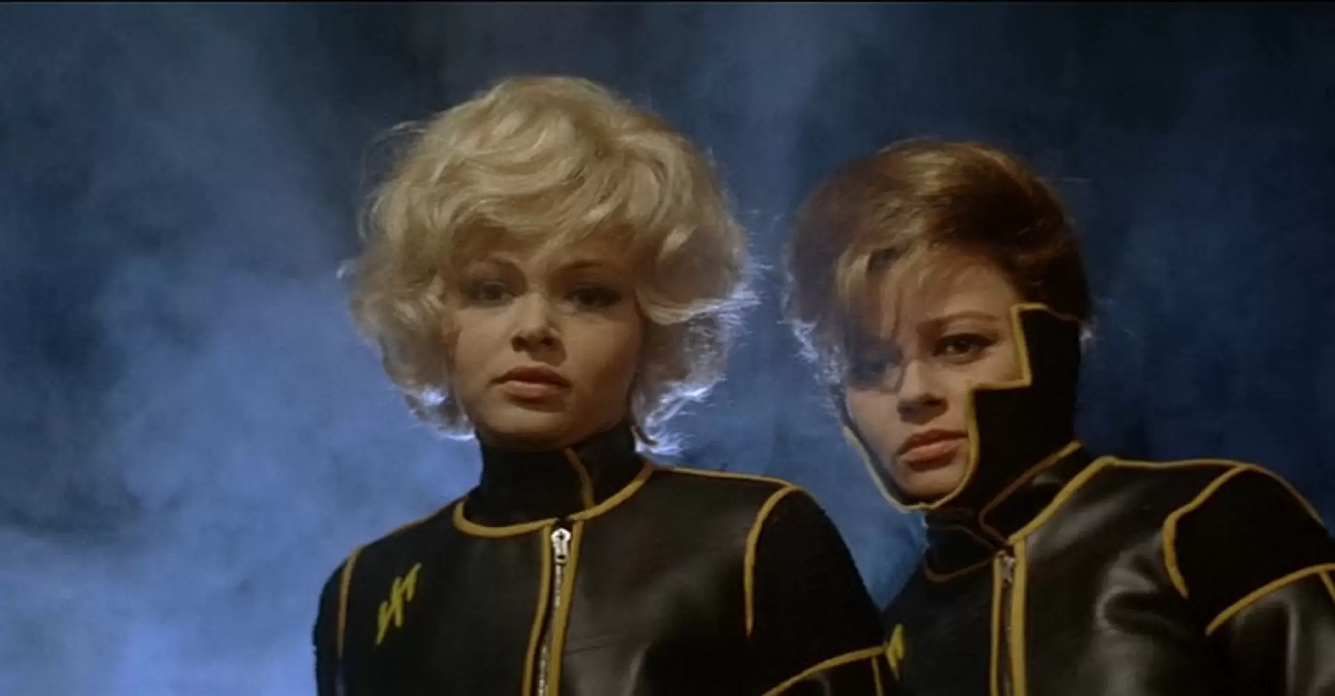 دانلود فیلم Planet of the Vampires 1965 با زیرنویس فارسی