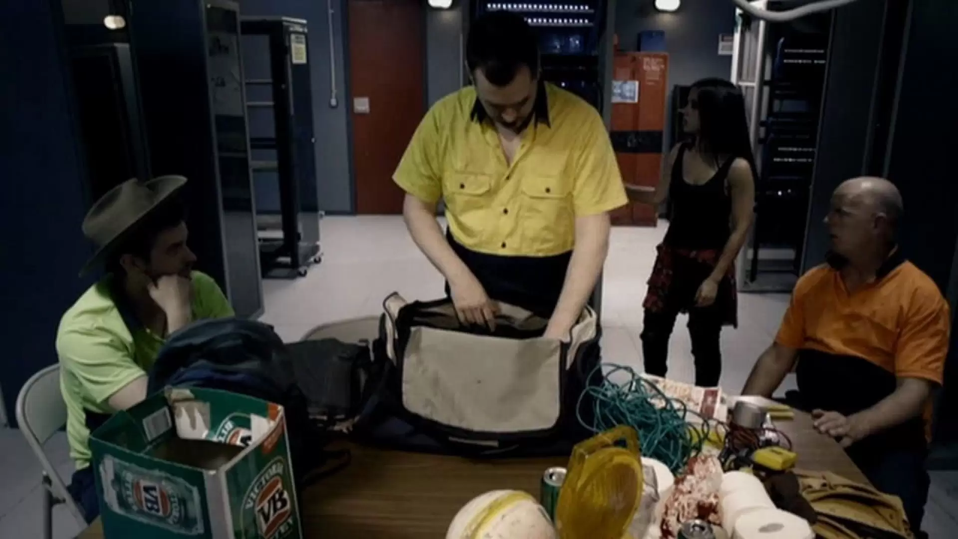 دانلود فیلم Me and My Mates vs. The Zombie Apocalypse 2015