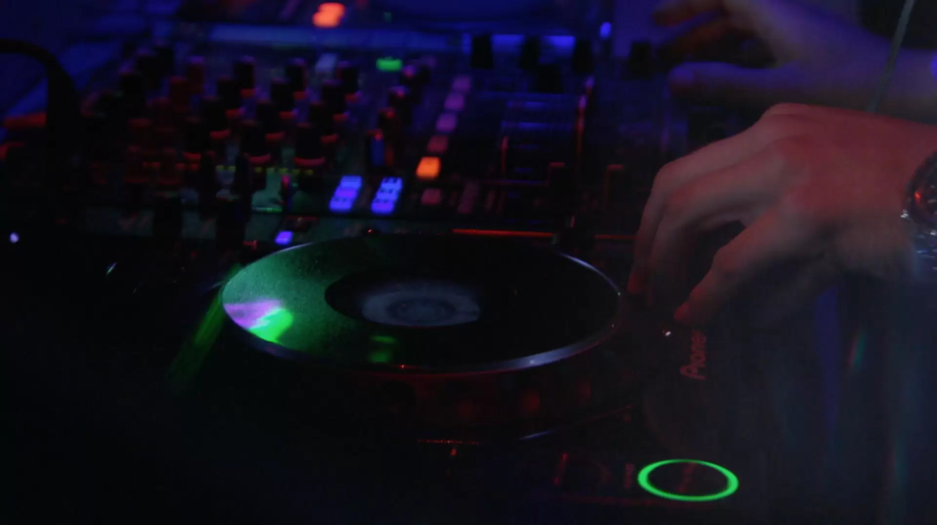دانلود مستند Nightclub Killer 2015