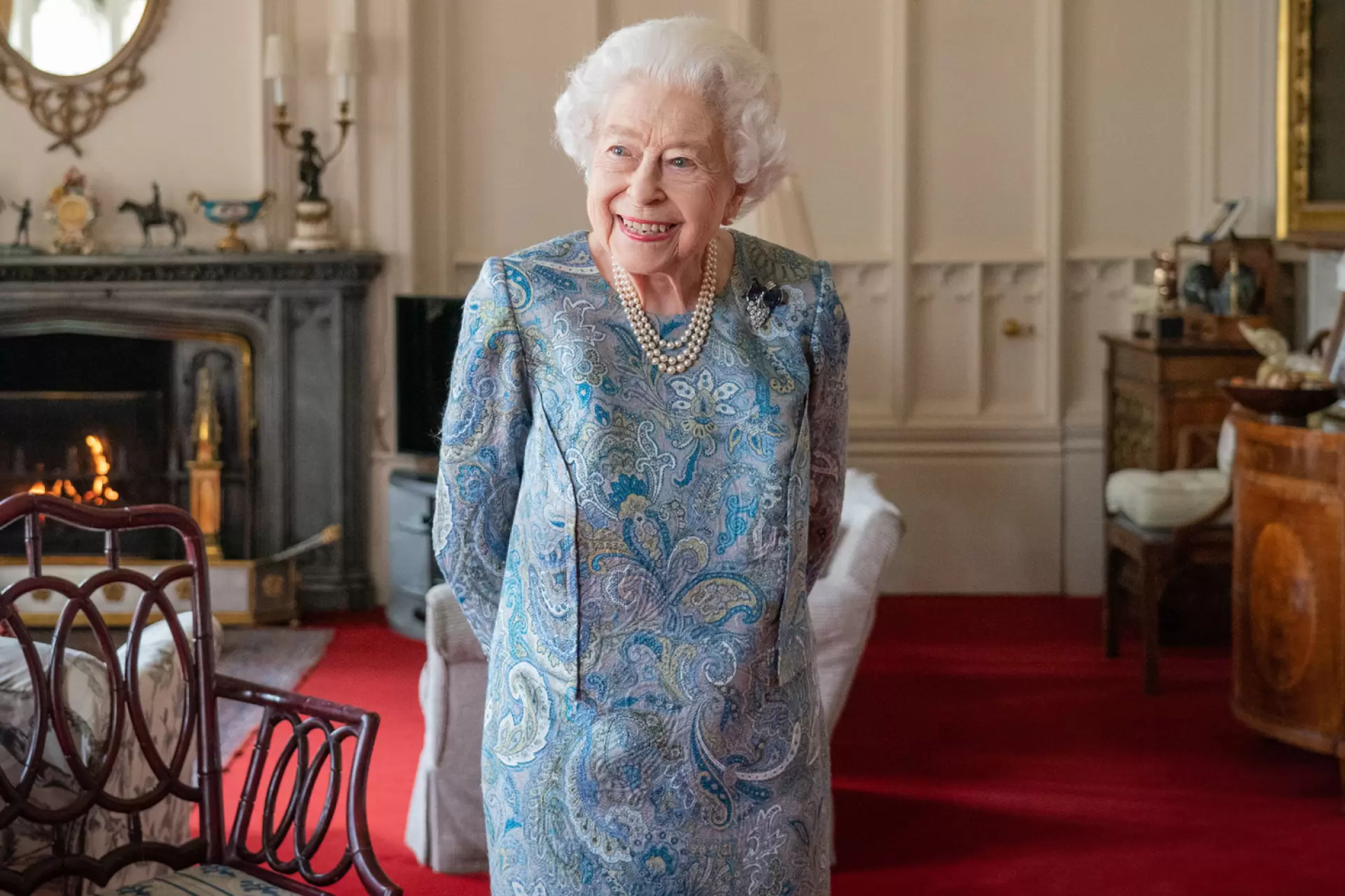 دانلود مستند Elizabeth Windsor 2022