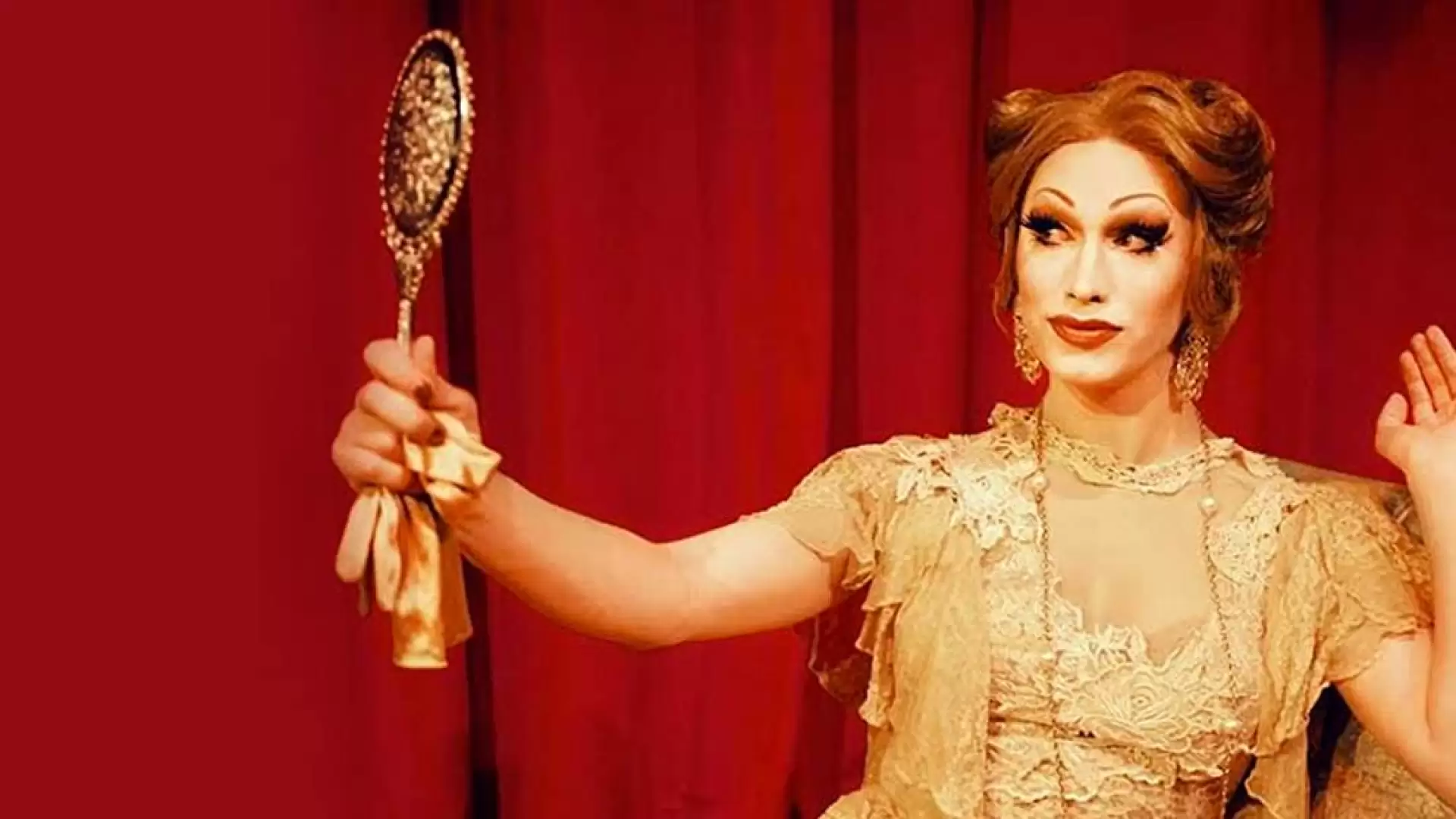 دانلود مستند Drag Becomes Him 2015