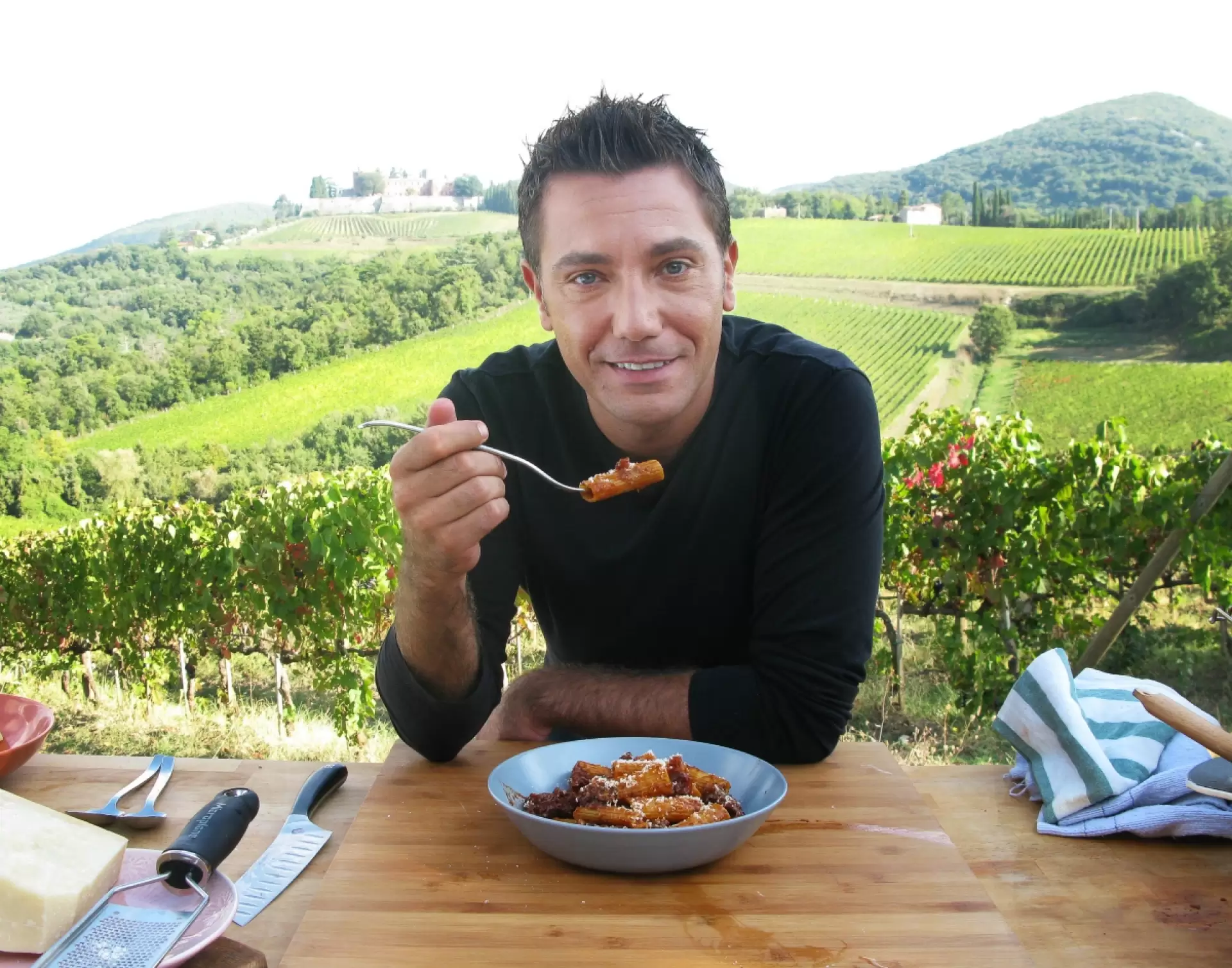 دانلود مستند Gino’s Italian Escape 2013