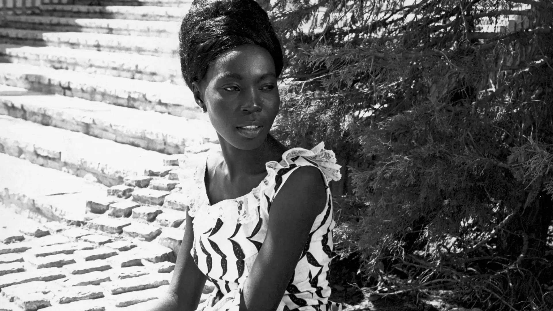 دانلود فیلم Black Girl 1966 با زیرنویس فارسی
