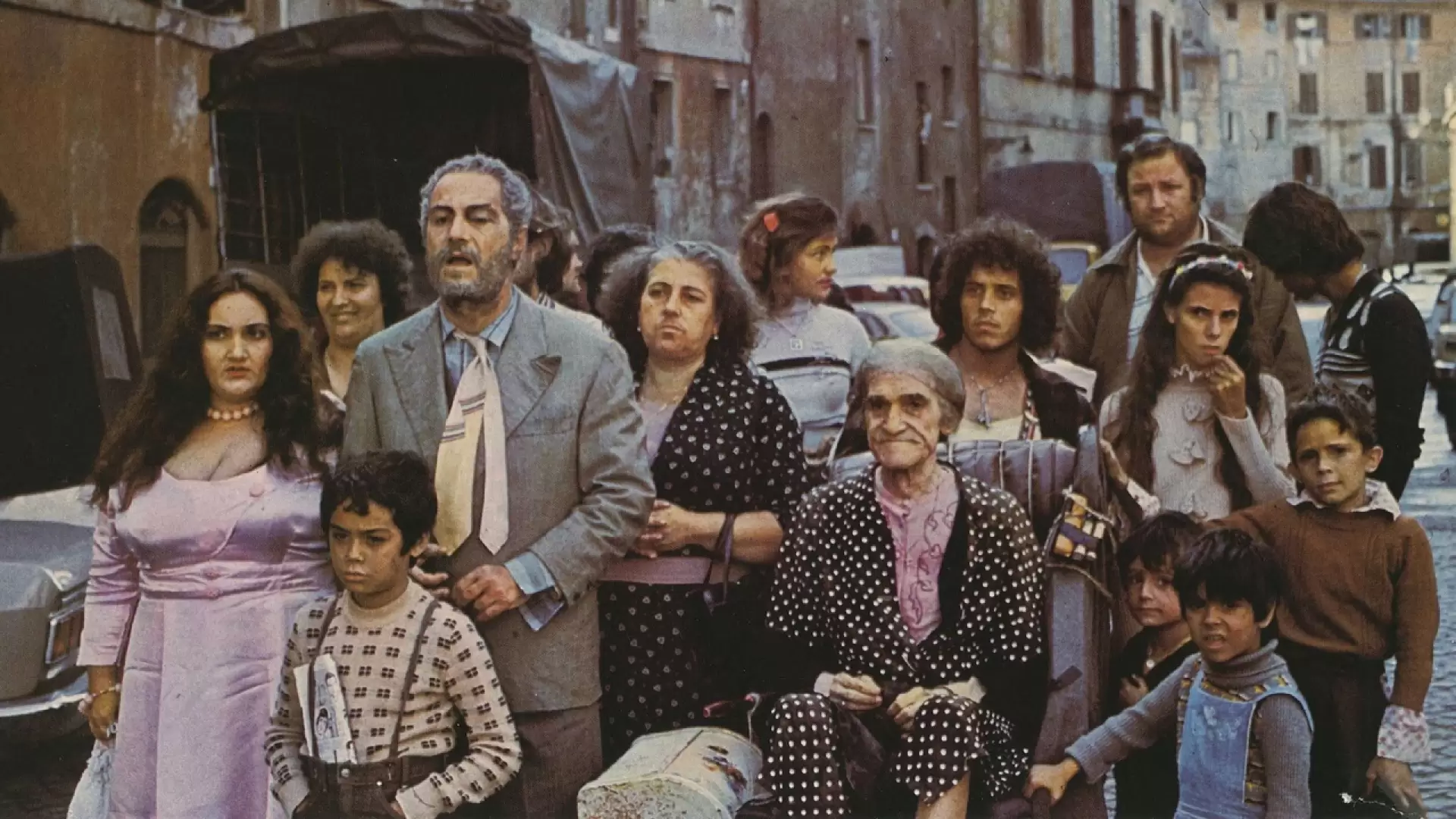 دانلود فیلم Ugly, Dirty and Bad 1976 (زشت، کثیف و بد) با زیرنویس فارسی