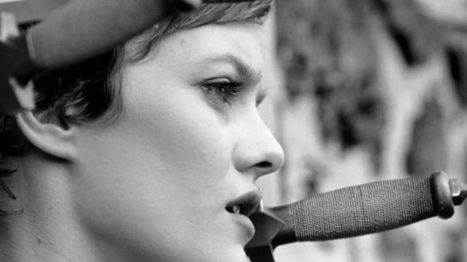 دانلود فیلم Girl on the Bridge 1999 با زیرنویس فارسی و تماشای آنلاین