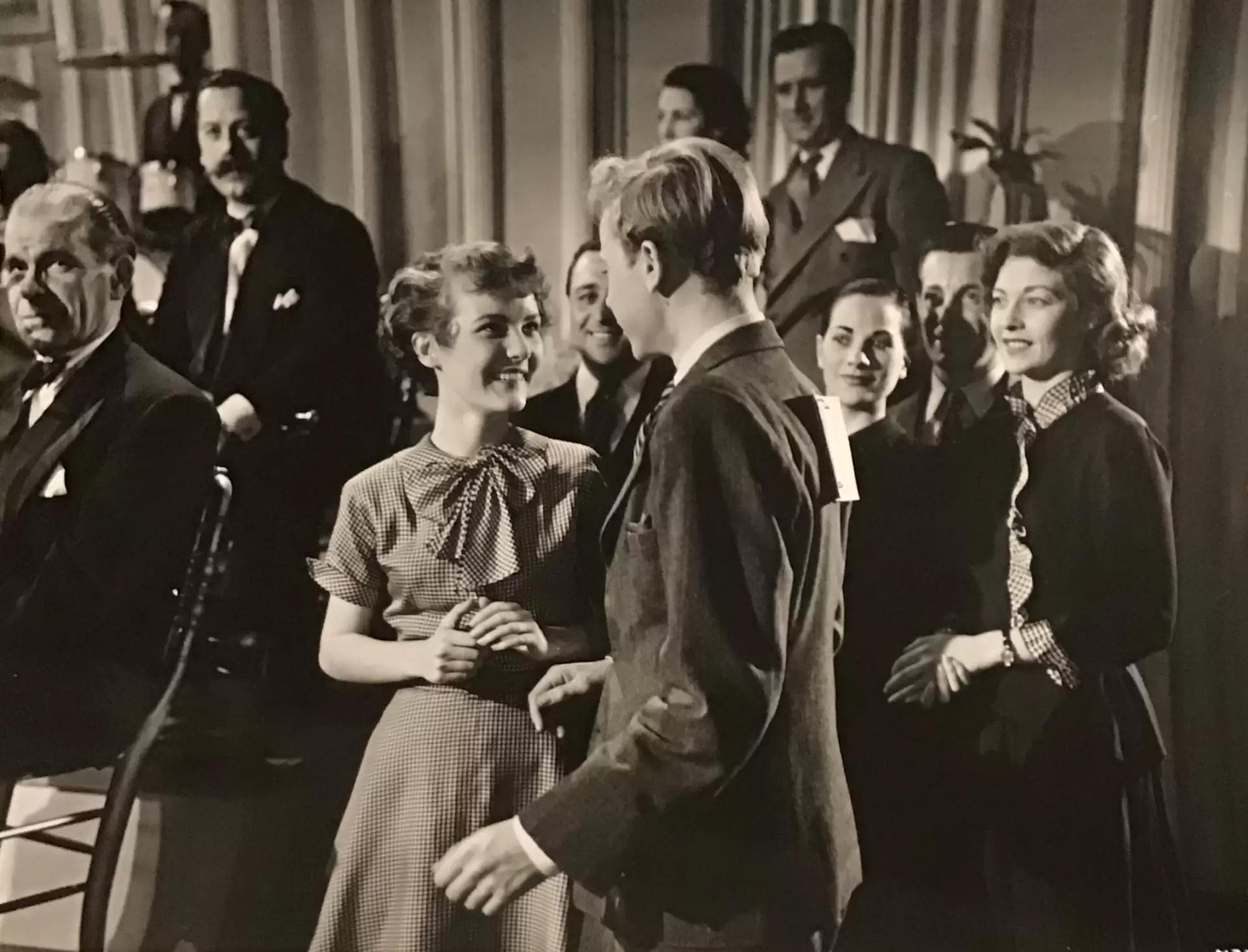 دانلود فیلم Dance Hall 1950 (تالار رقص)