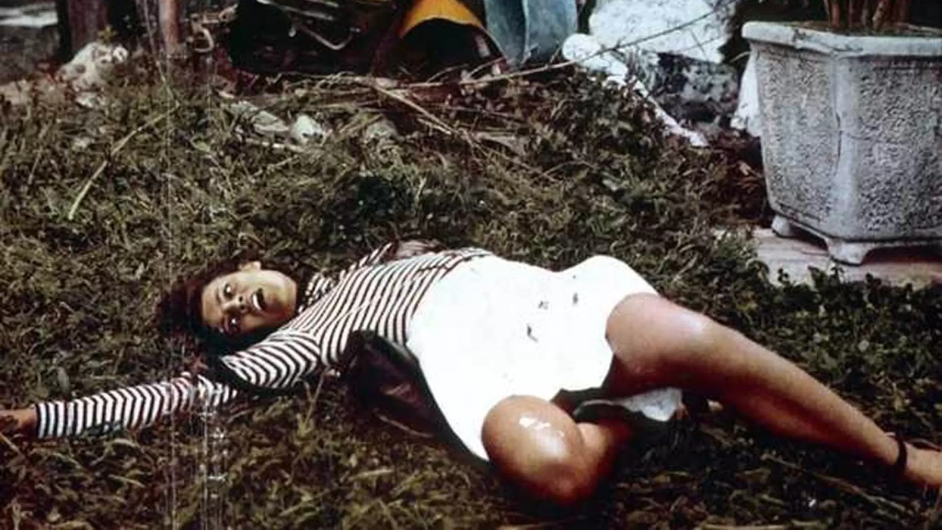 دانلود فیلم The Weapon, the Hour & the Motive  1972