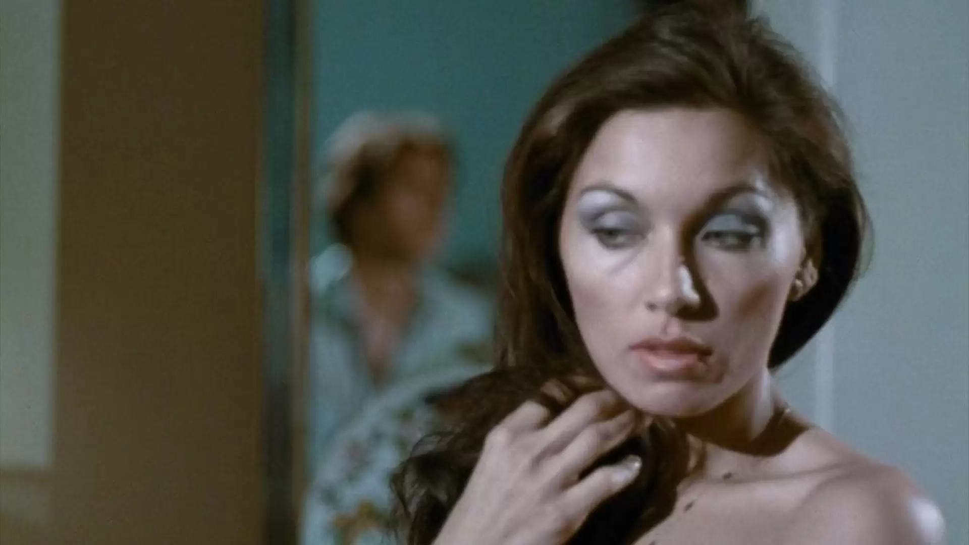 دانلود فیلم Death Brings Roses 1975