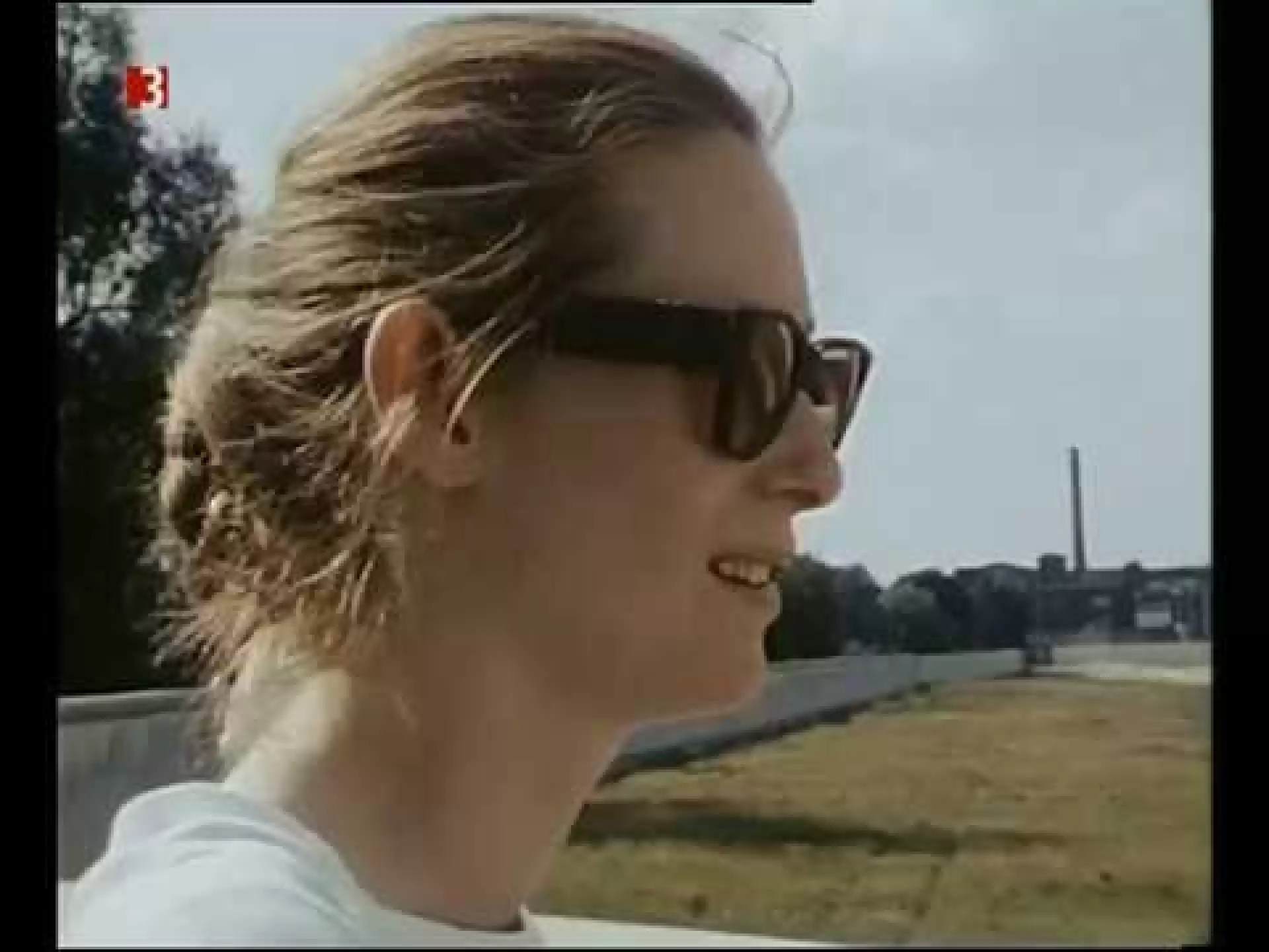دانلود مستند Cycling the Frame 1988