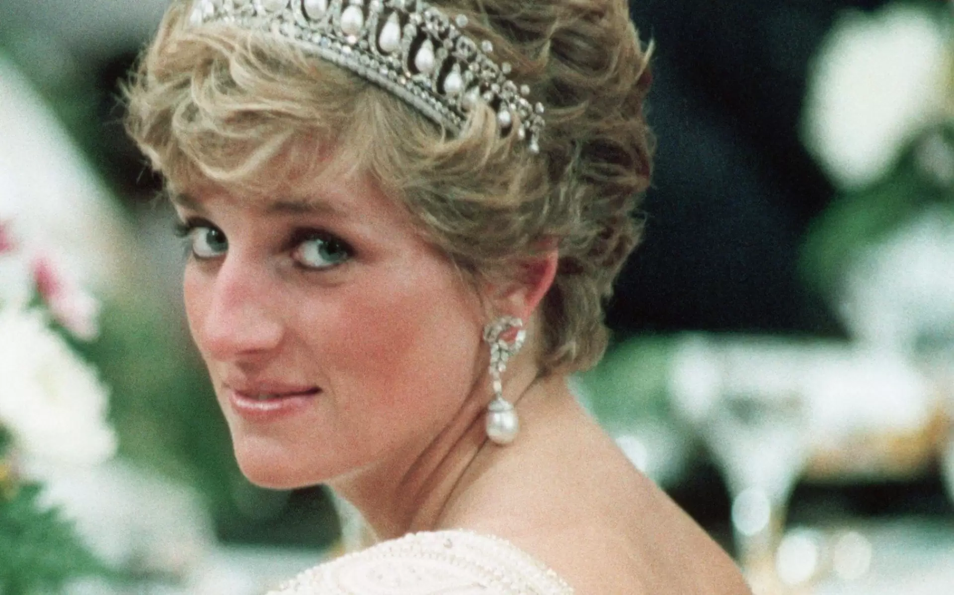 دانلود مستند Investigating Diana: Death in Paris 2022