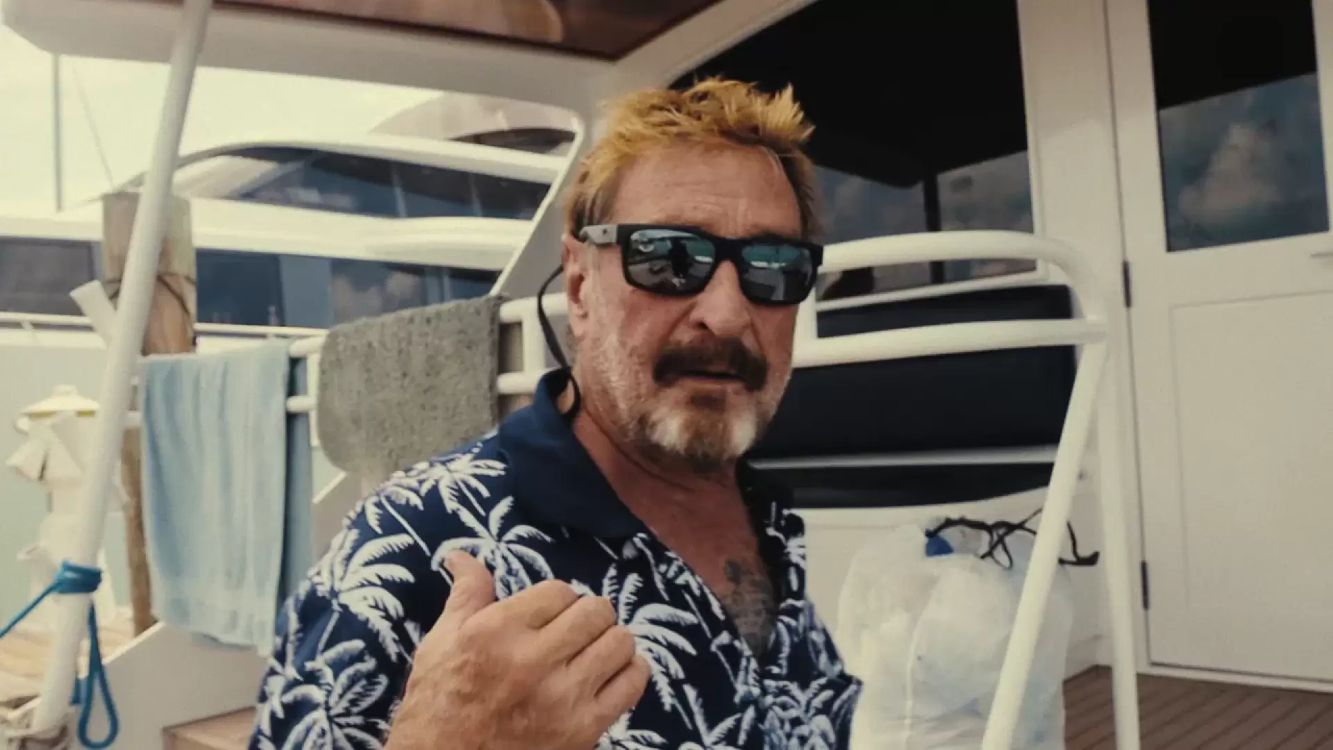 دانلود مستند Running with the Devil The Wild World of John McAfee 2022