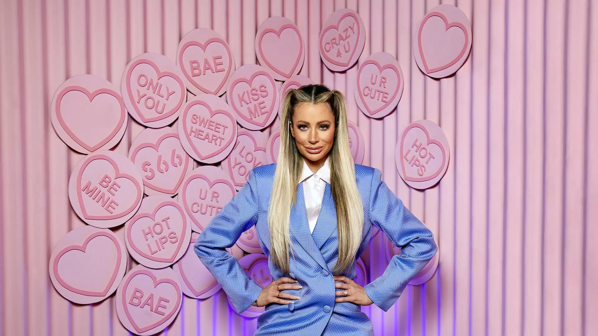 دانلود مستند Olivia Attwood: Getting Filthy Rich 2022