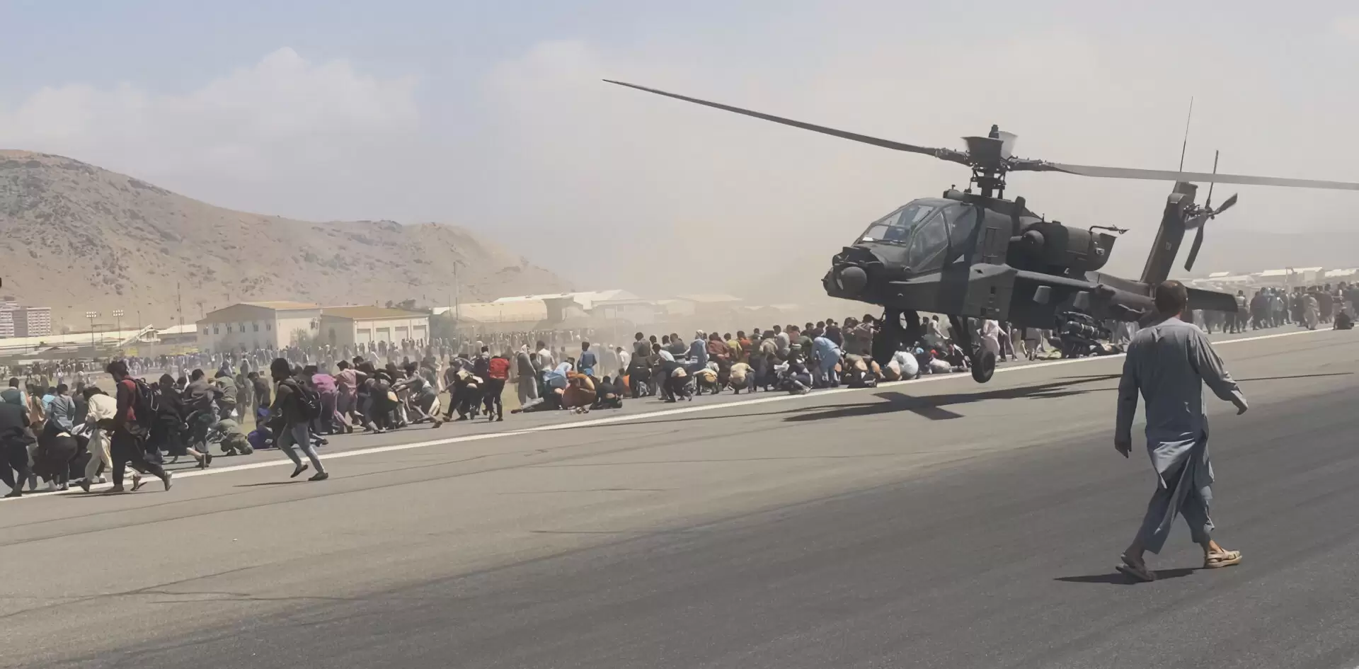 دانلود مستند Escape from Kabul 2022
