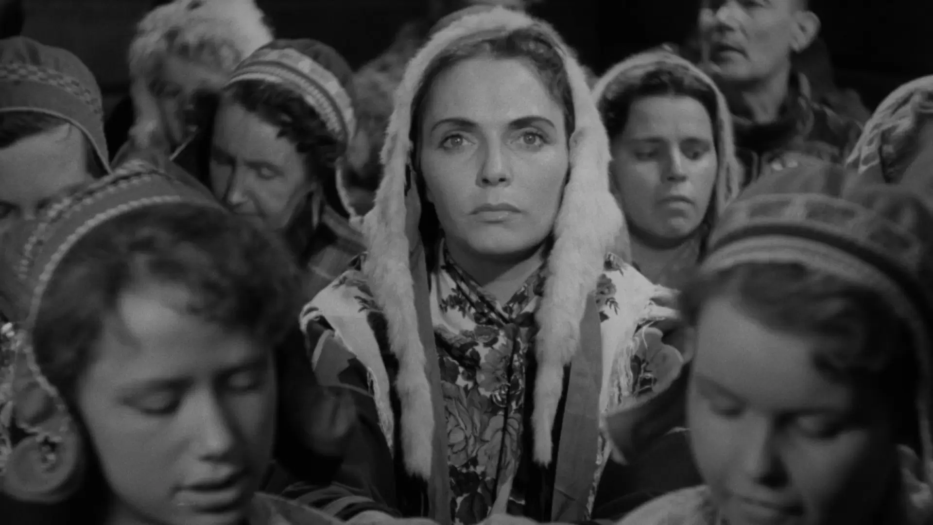 دانلود فیلم The White Reindeer 1952 با زیرنویس فارسی