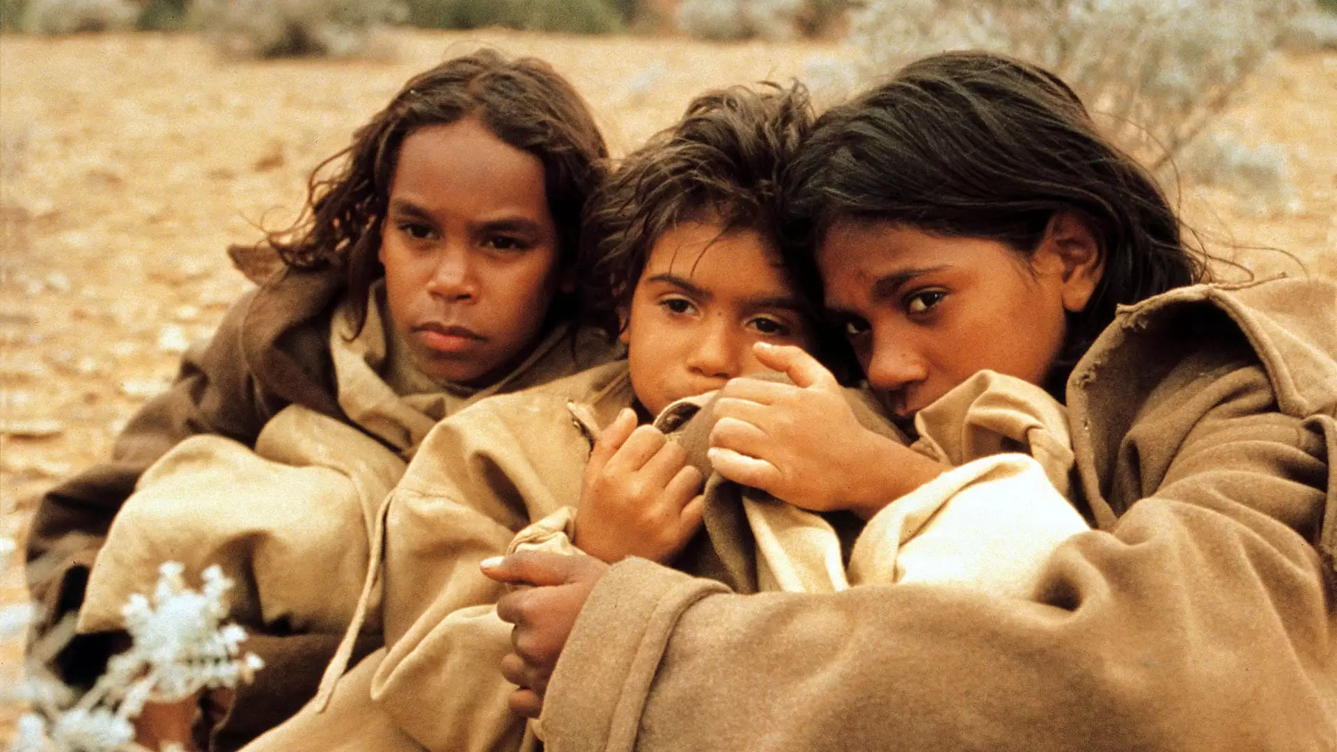 دانلود فیلم Rabbit-Proof Fence 2002 با زیرنویس فارسی
