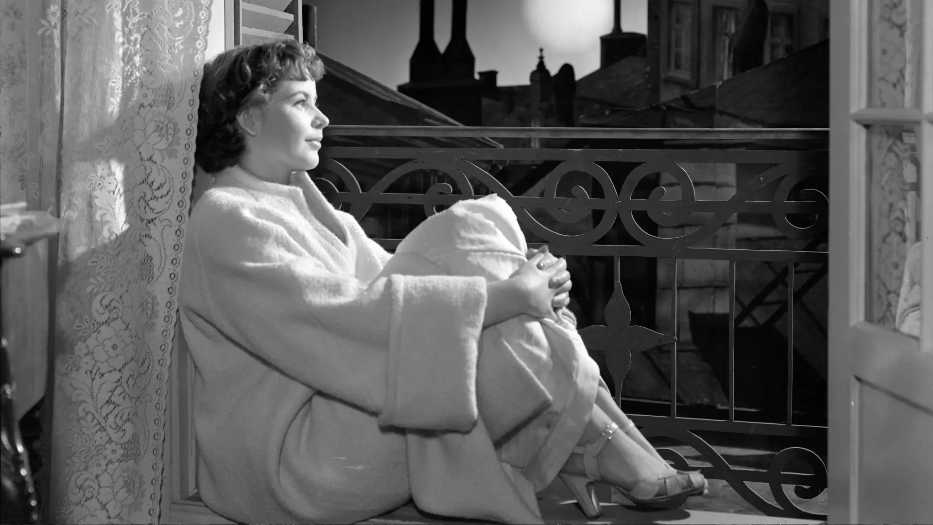 دانلود فیلم Waiting Women 1952 (زنان انتظار) با زیرنویس فارسی