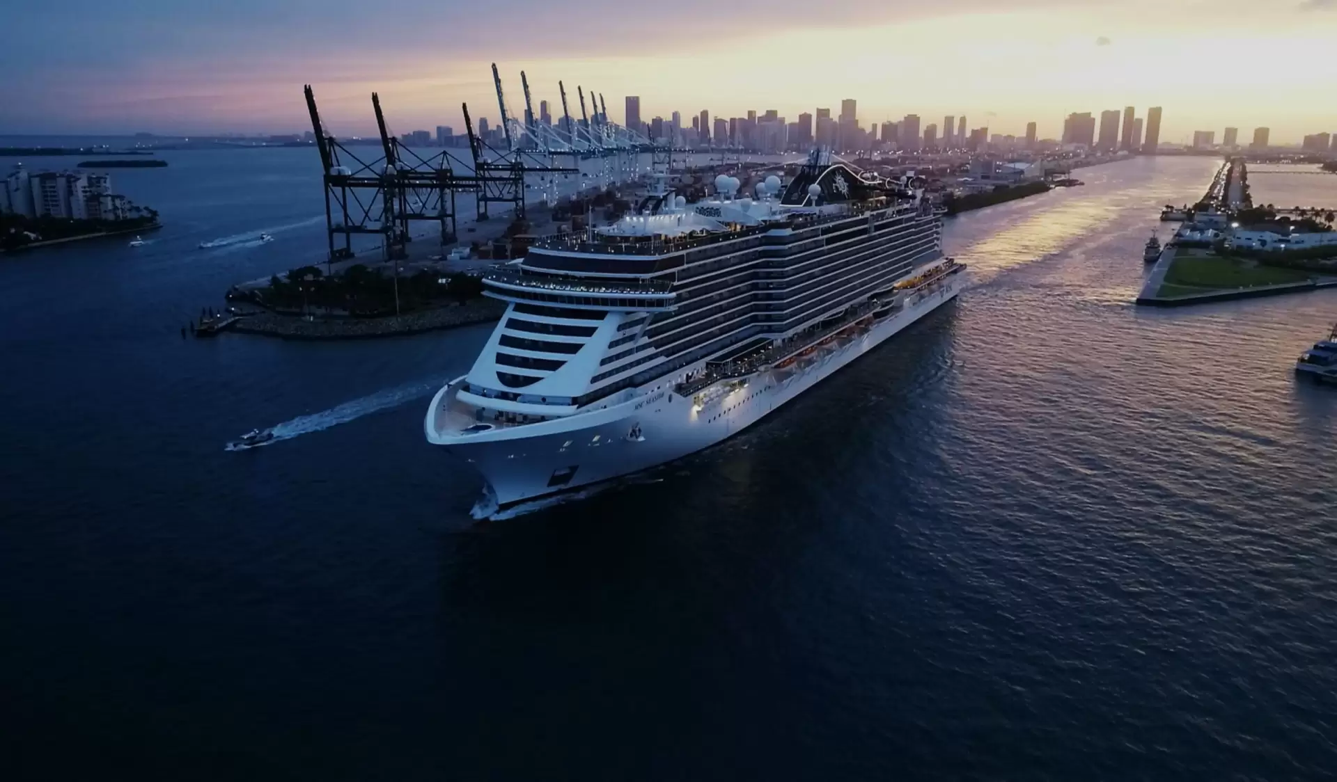 دانلود مستند The Secret Life of the Cruise 2018